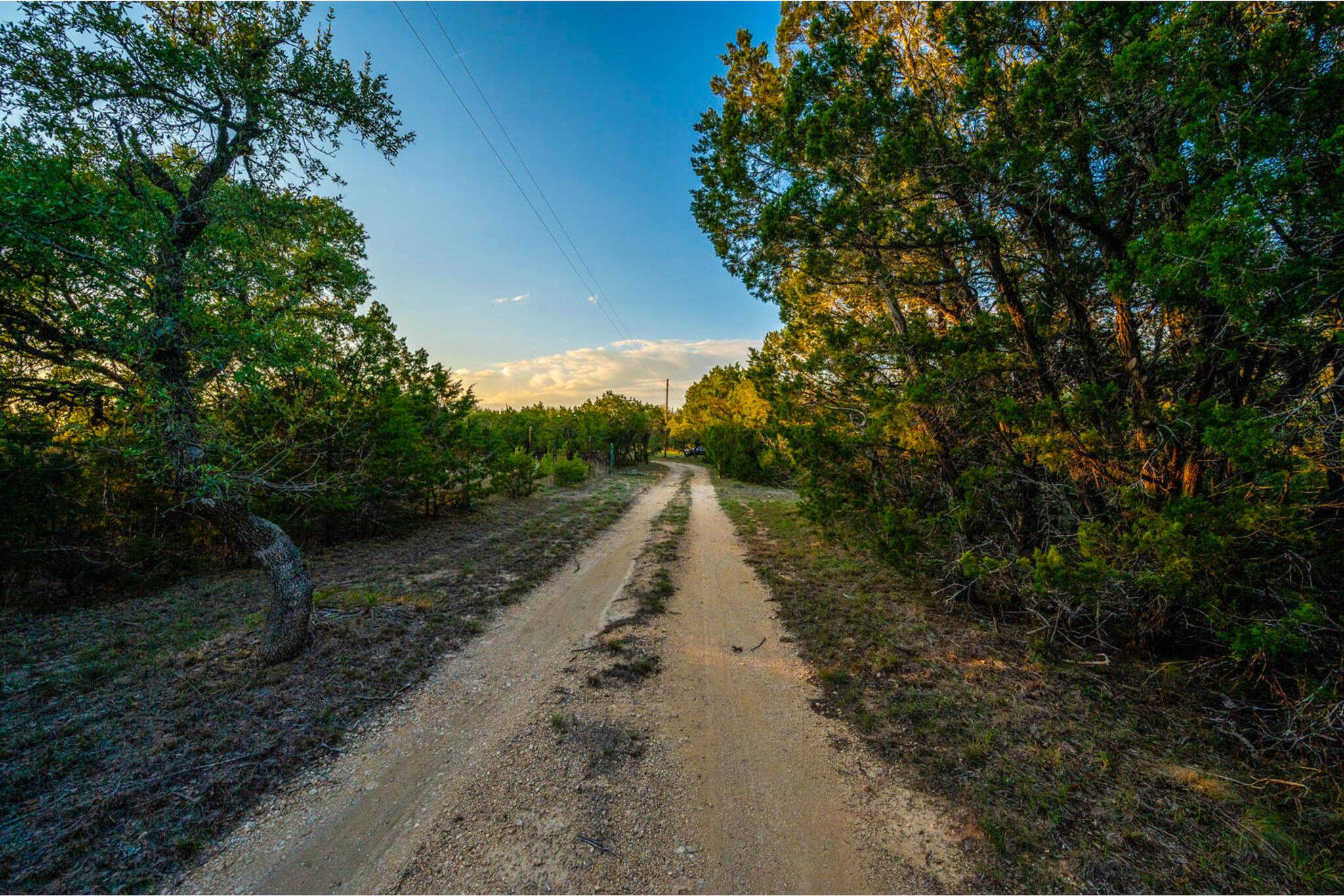 1008 Bell Springs Rd, Dripping Springs, TX 78620