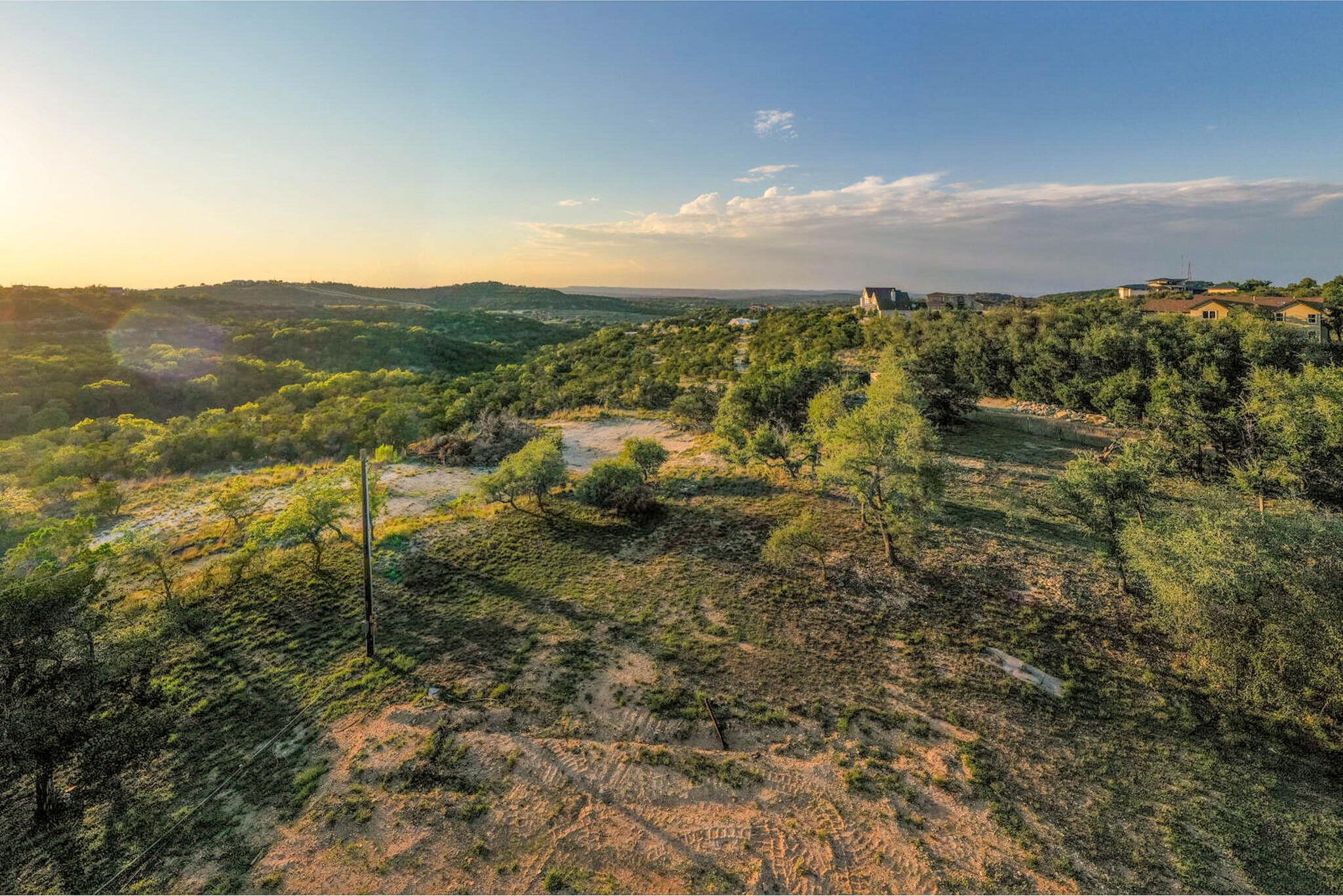 1008 Bell Springs Rd, Dripping Springs, TX 78620