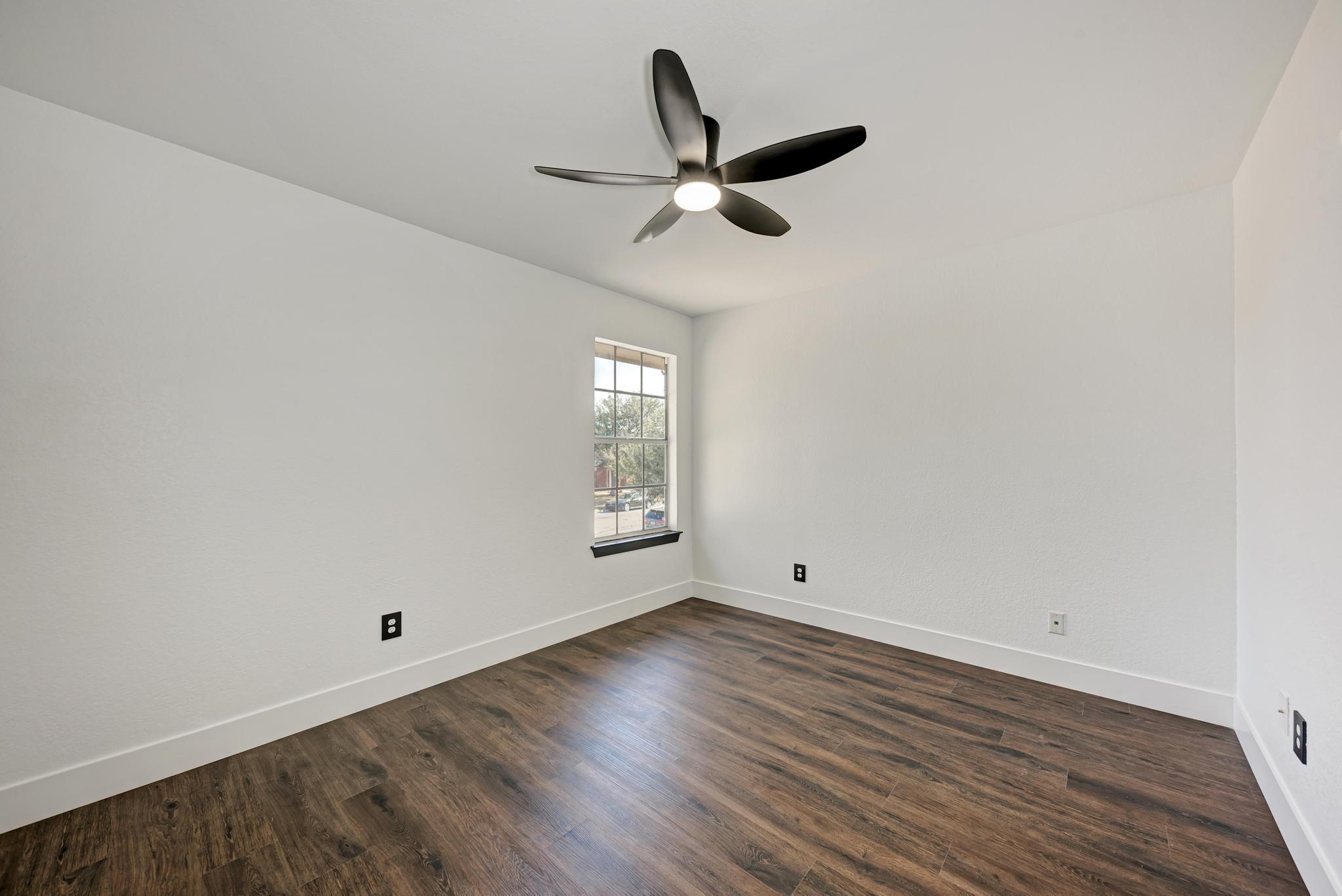 801 Black Isle Dr, Pflugerville, TX 78660