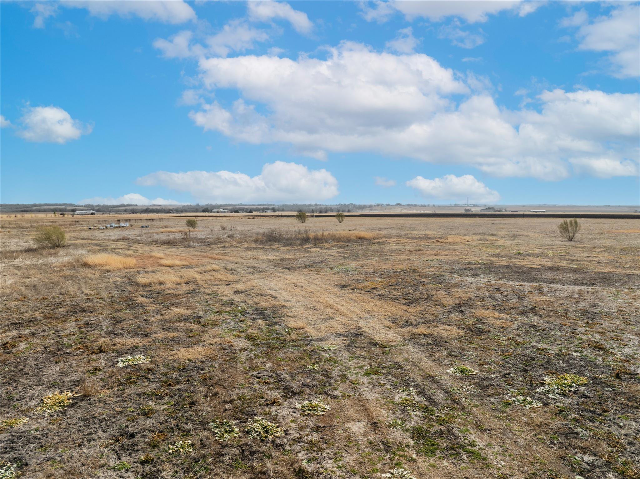 824 County Road 451, Coupland, TX 78615