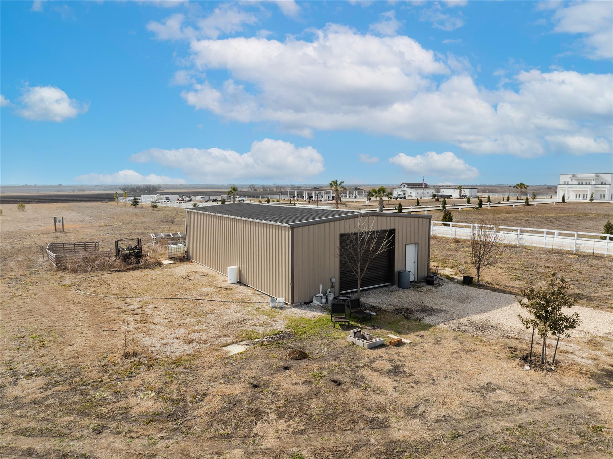 824 County Road 451, Coupland, TX 78615