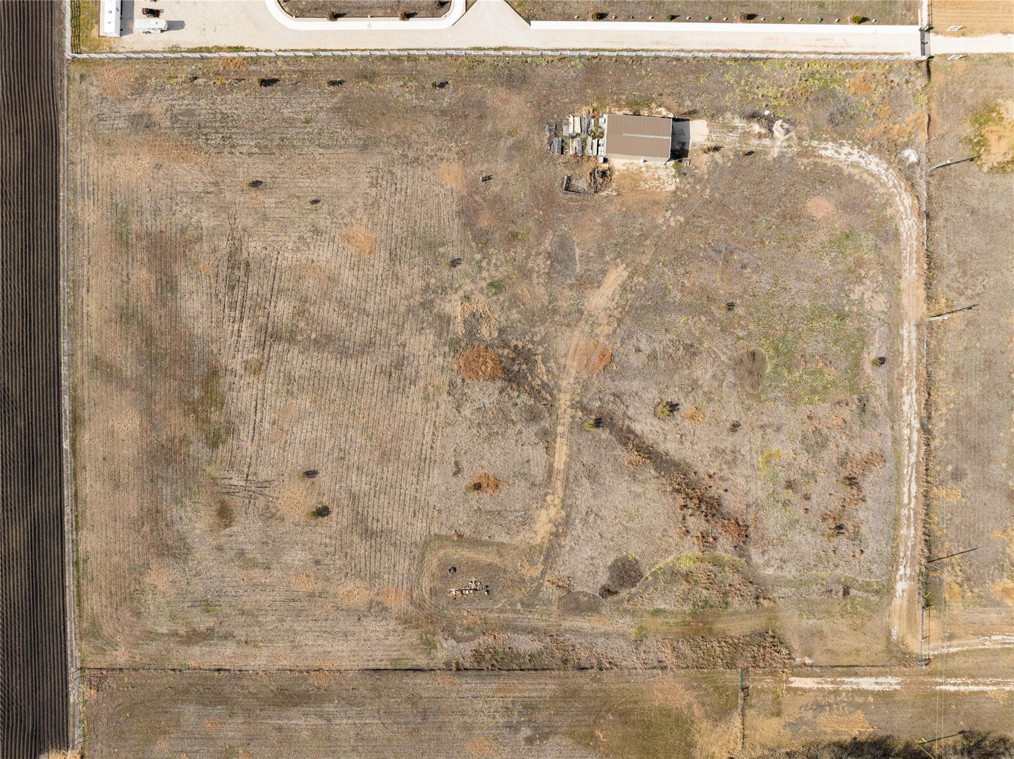 824 County Road 451, Coupland, TX 78615