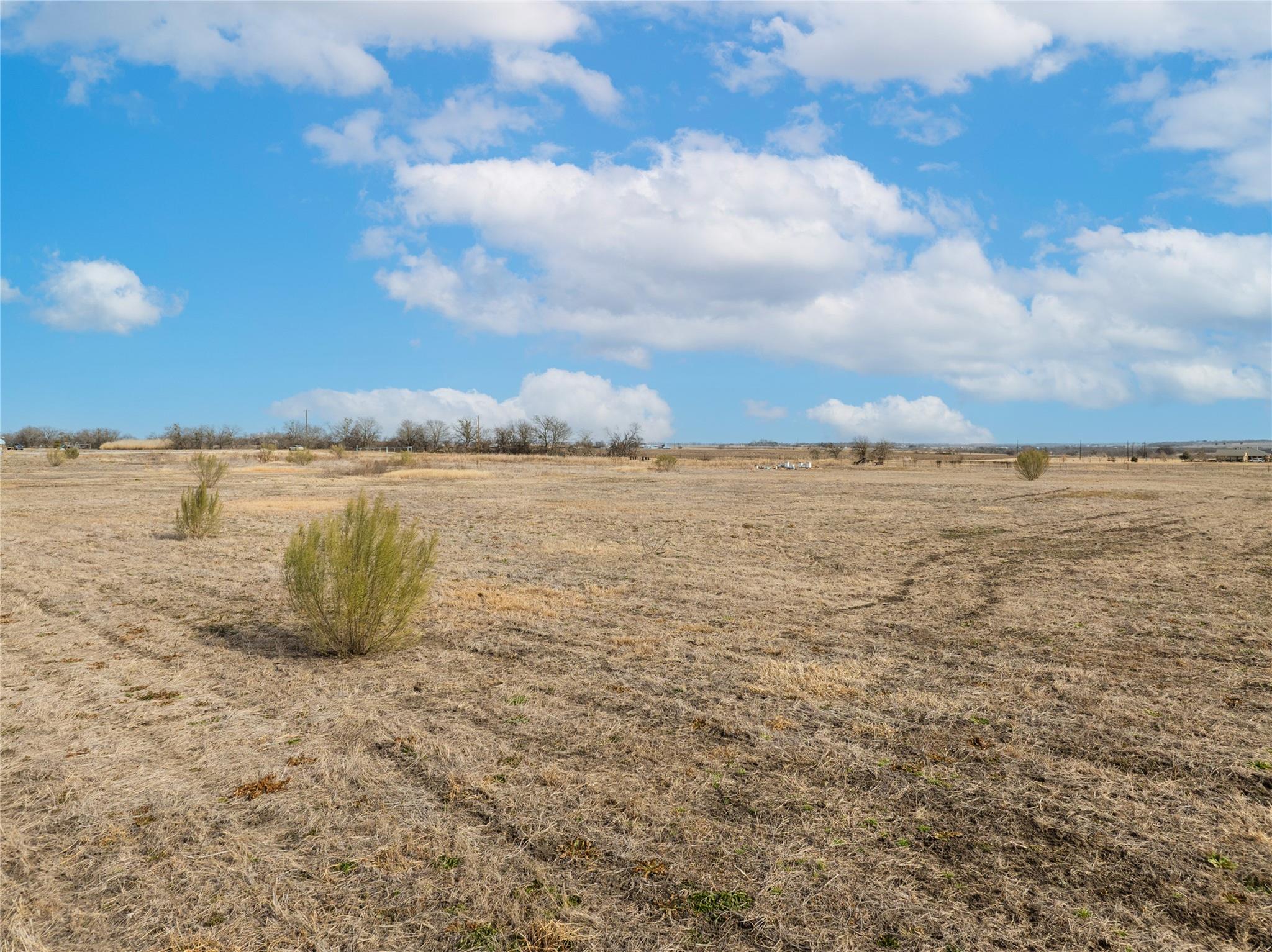 824 County Road 451, Coupland, TX 78615