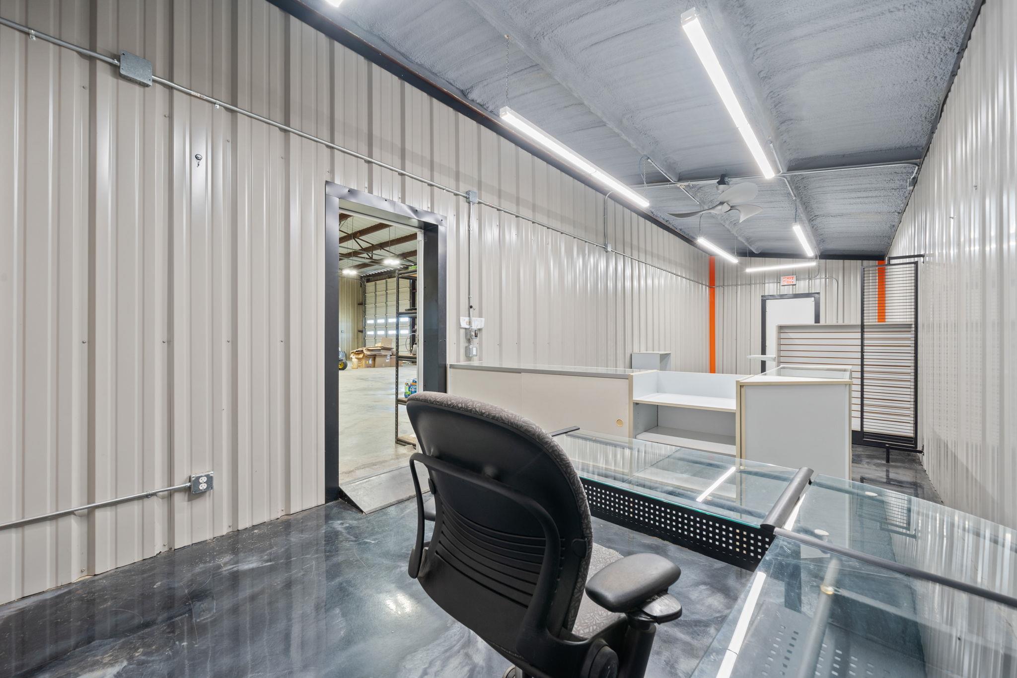 1516 Old Luling Rd, Lockhart, TX 78644