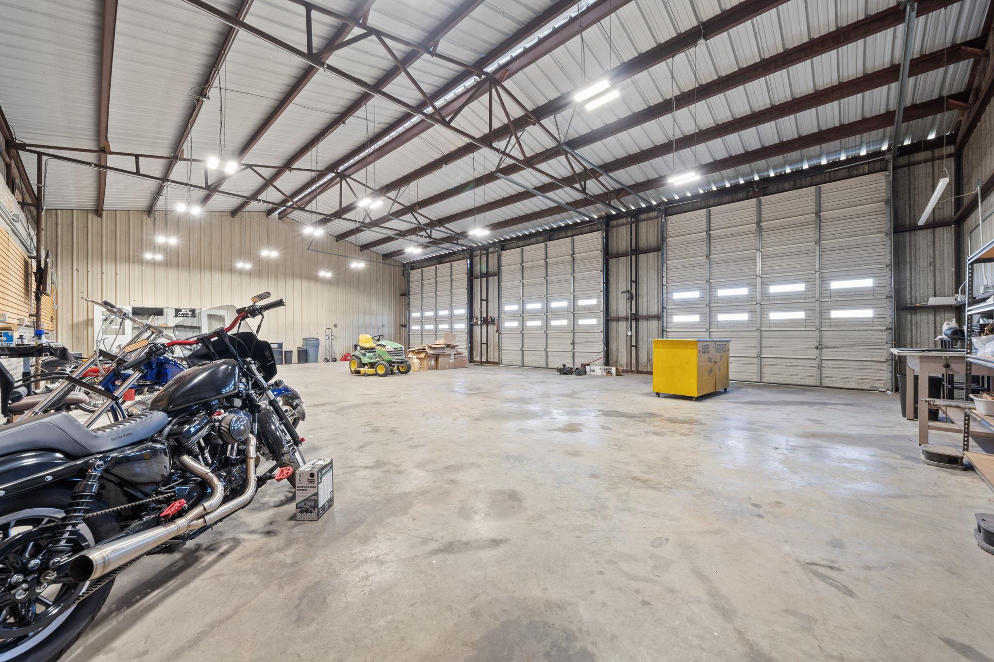 1516 Old Luling Rd, Lockhart, TX 78644