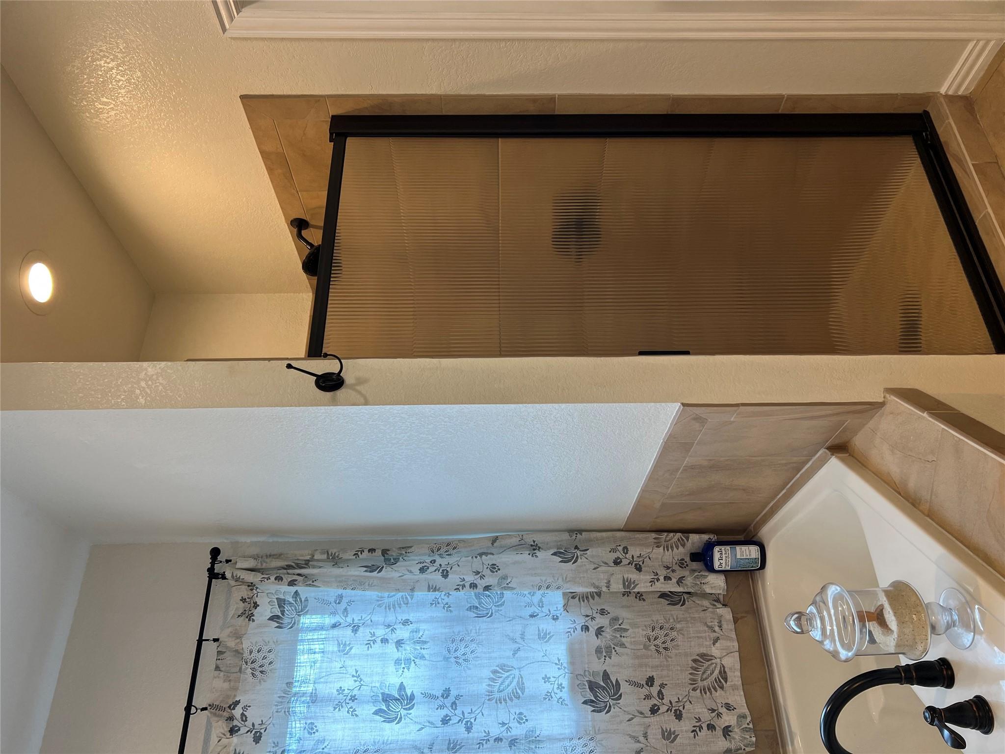 1516 Old Luling Rd, Lockhart, TX 78644