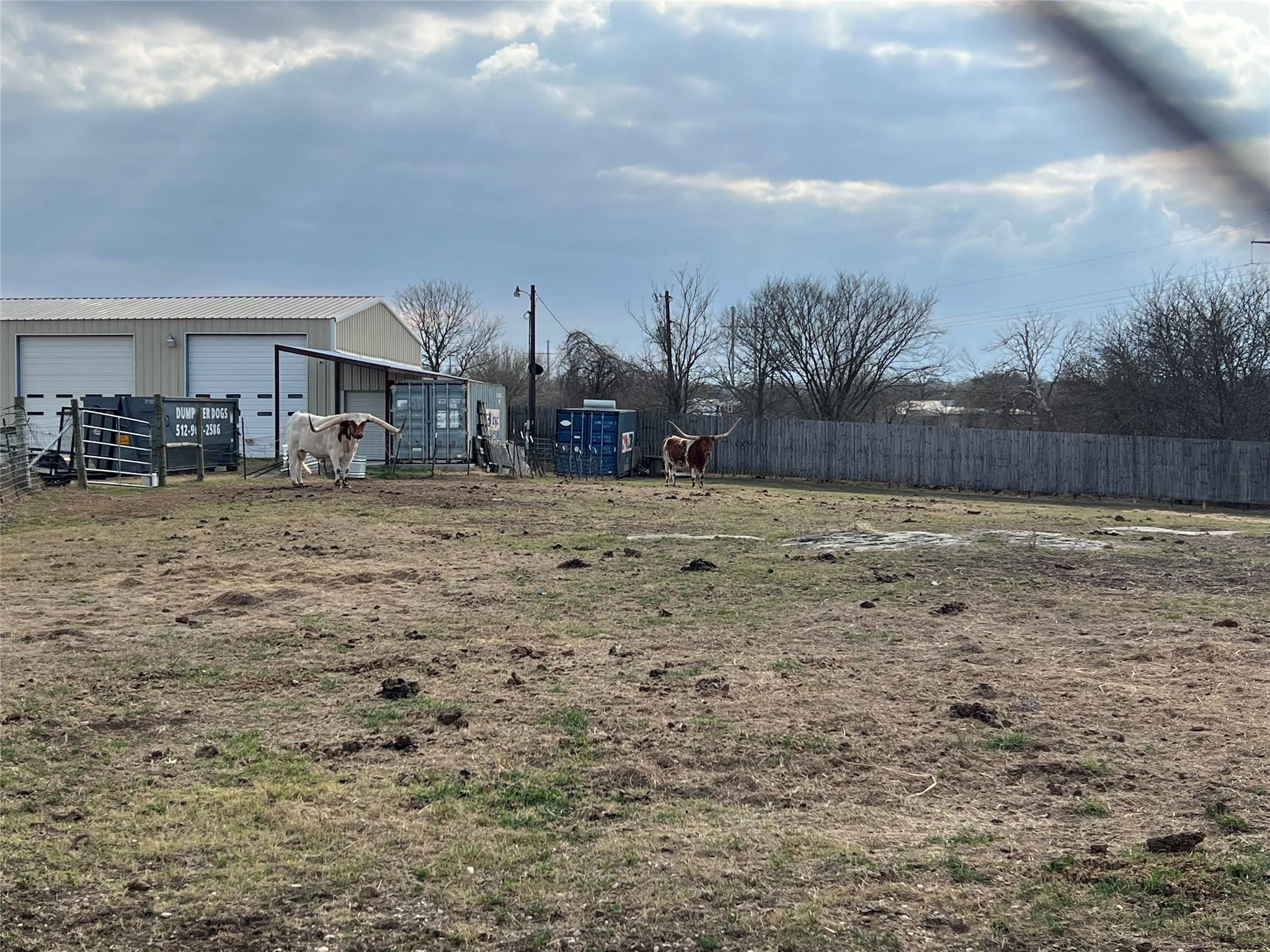 1516 Old Luling Rd, Lockhart, TX 78644