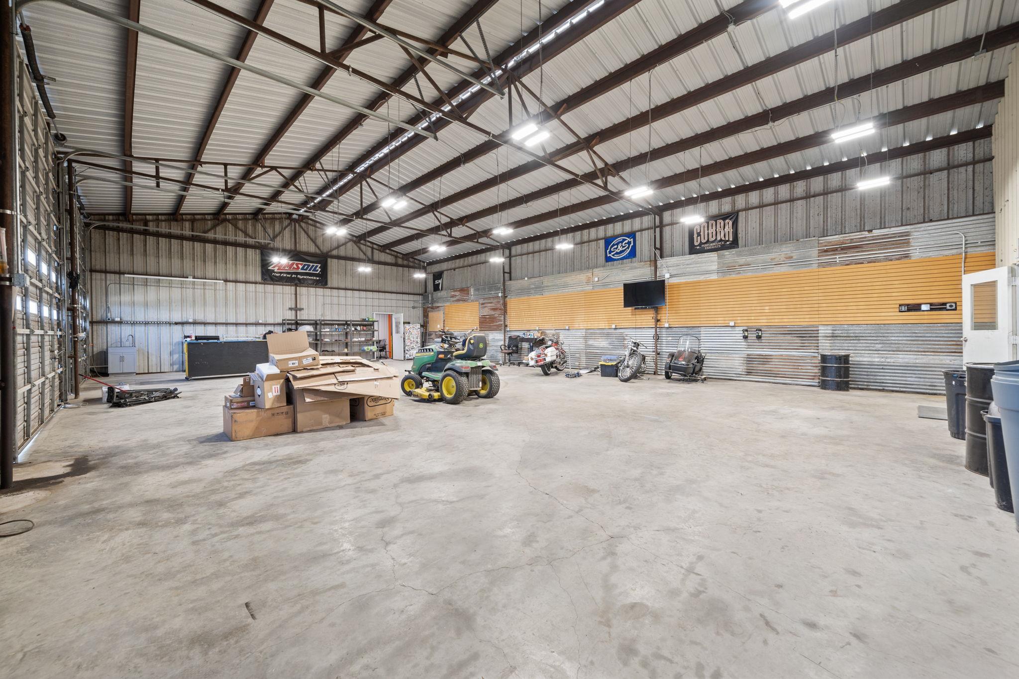 1516 Old Luling Rd, Lockhart, TX 78644