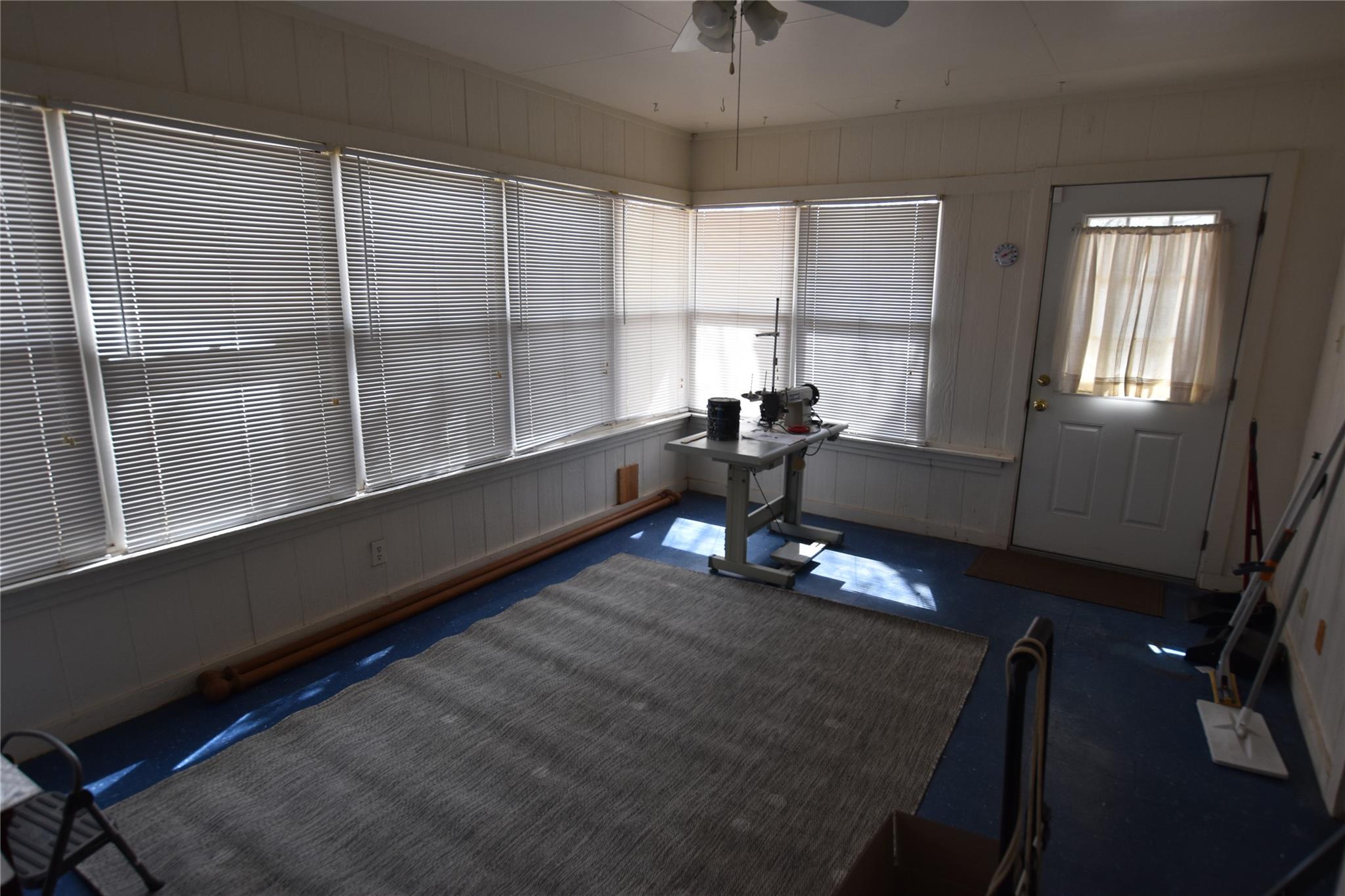 687 Fm 812 Rd, Red Rock, TX 78662