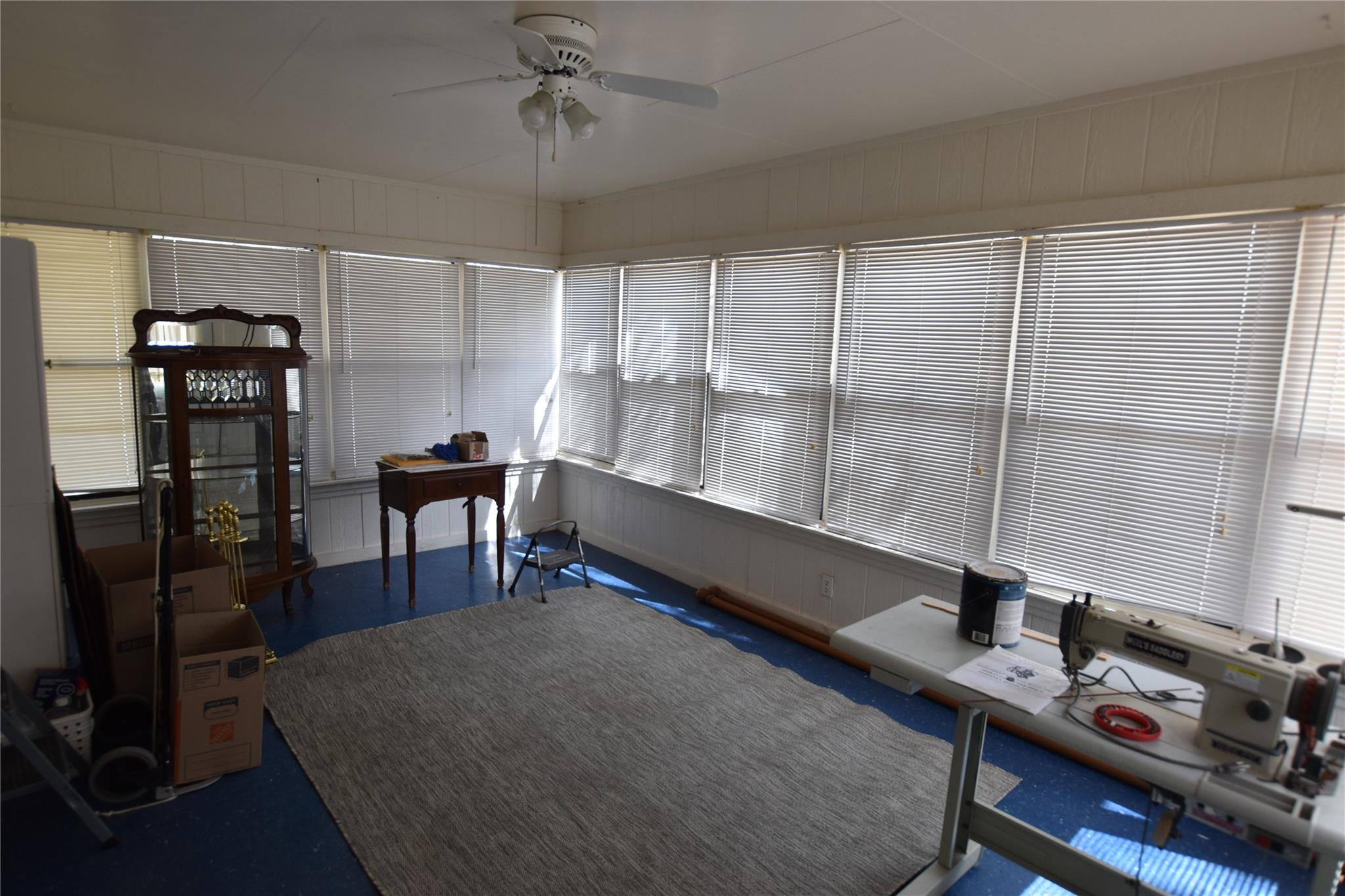 687 Fm 812 Rd, Red Rock, TX 78662