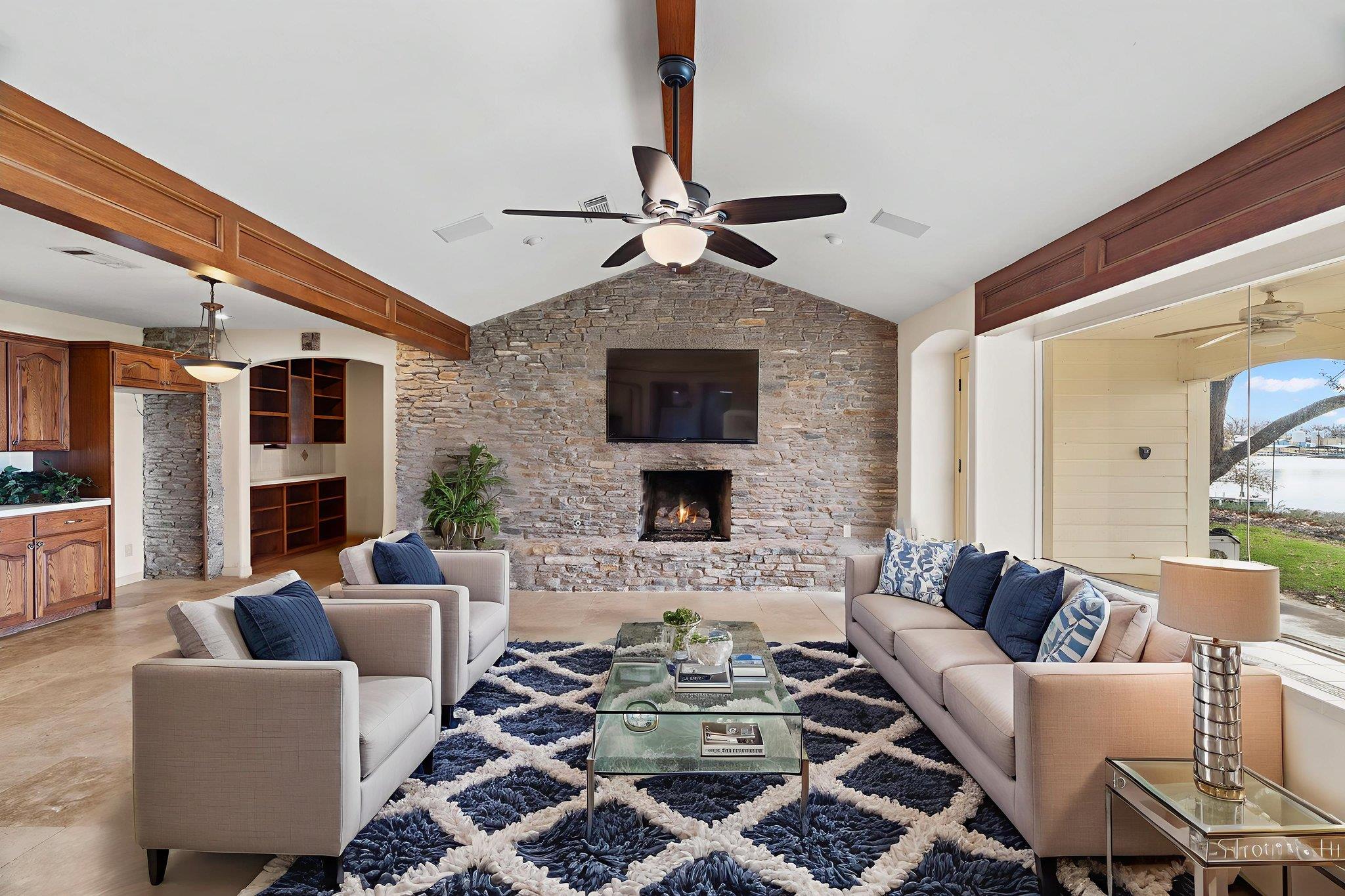 104 Live Oak, Tow, TX 78672