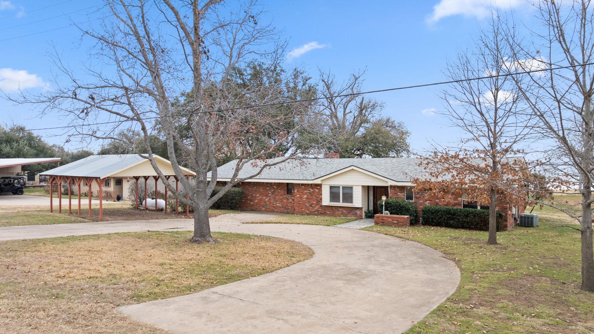 104 Live Oak, Tow, TX 78672