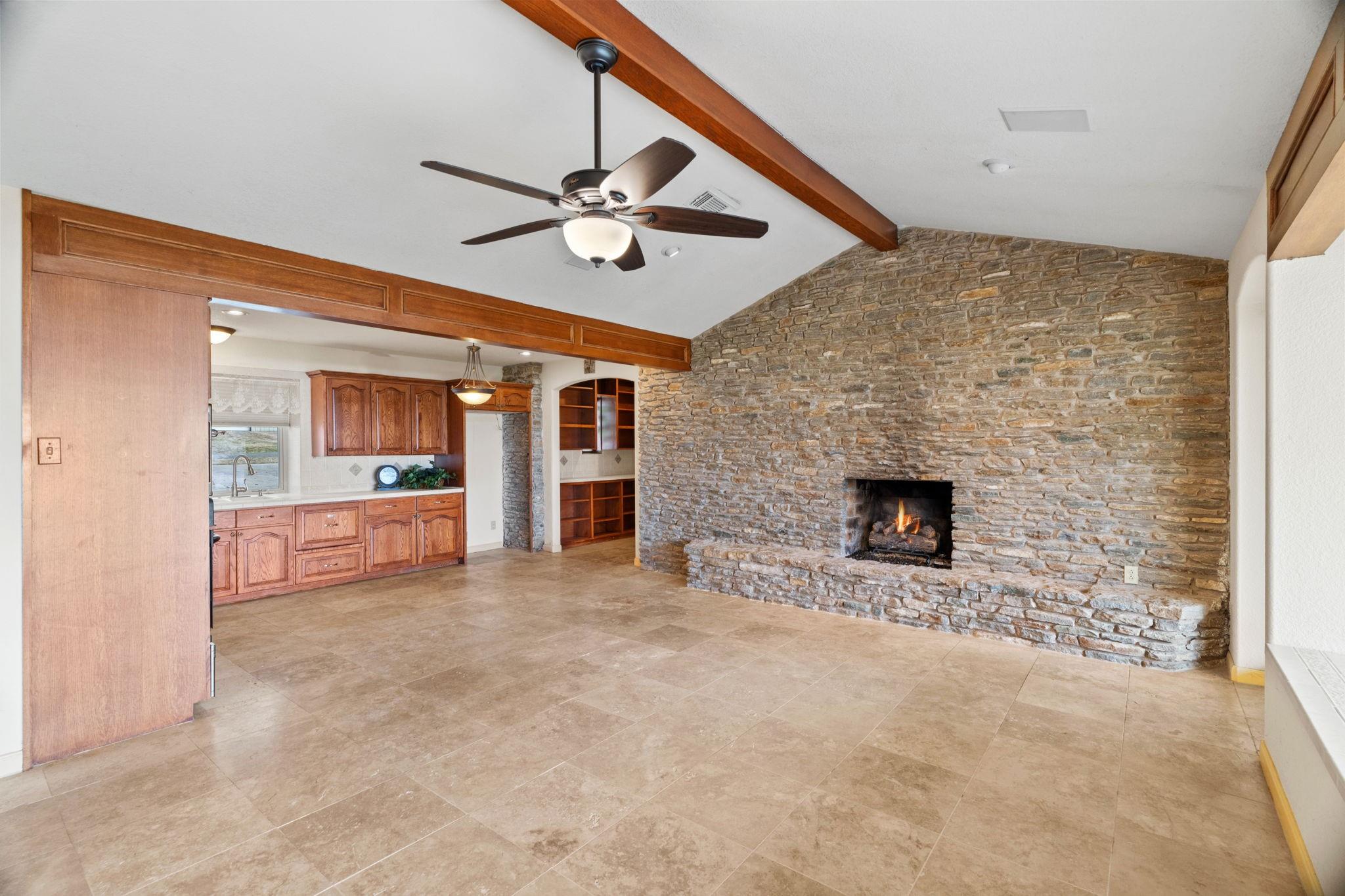 104 Live Oak, Tow, TX 78672