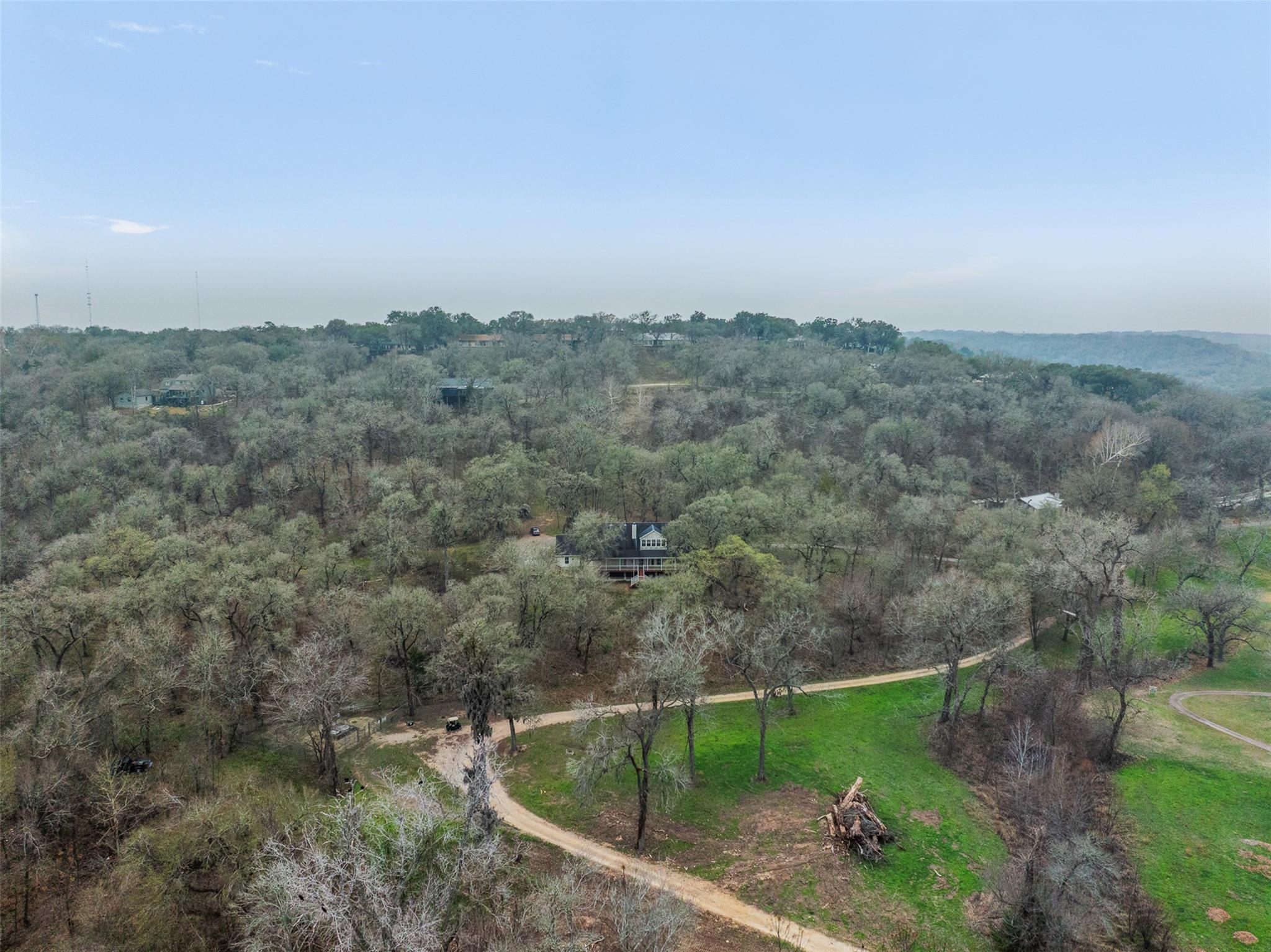 601 Country Club Ct, La Grange, TX 78945