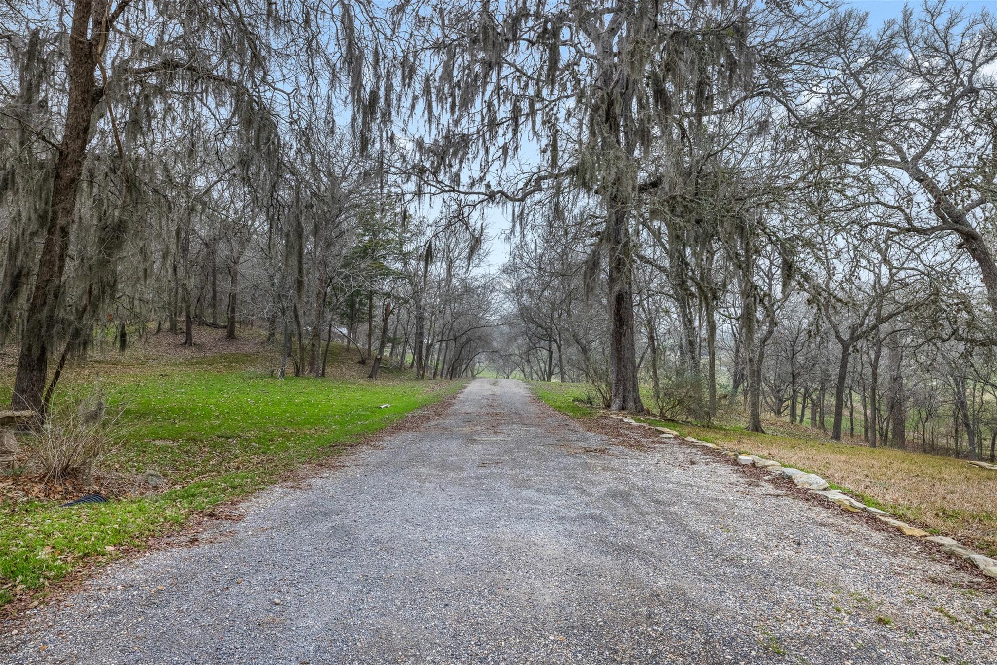 601 Country Club Ct, La Grange, TX 78945