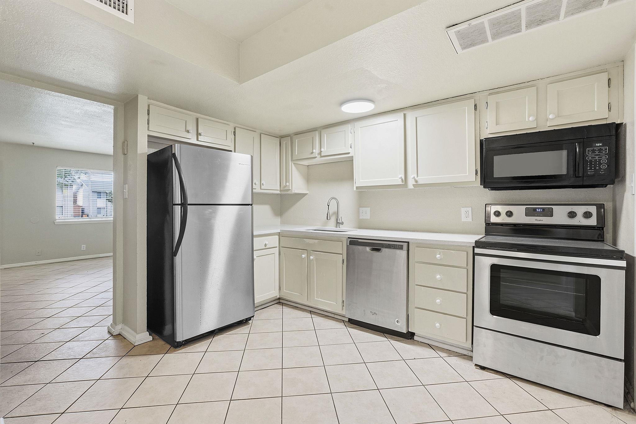 8809 Dawnridge Cir # 102, Austin, TX 78757