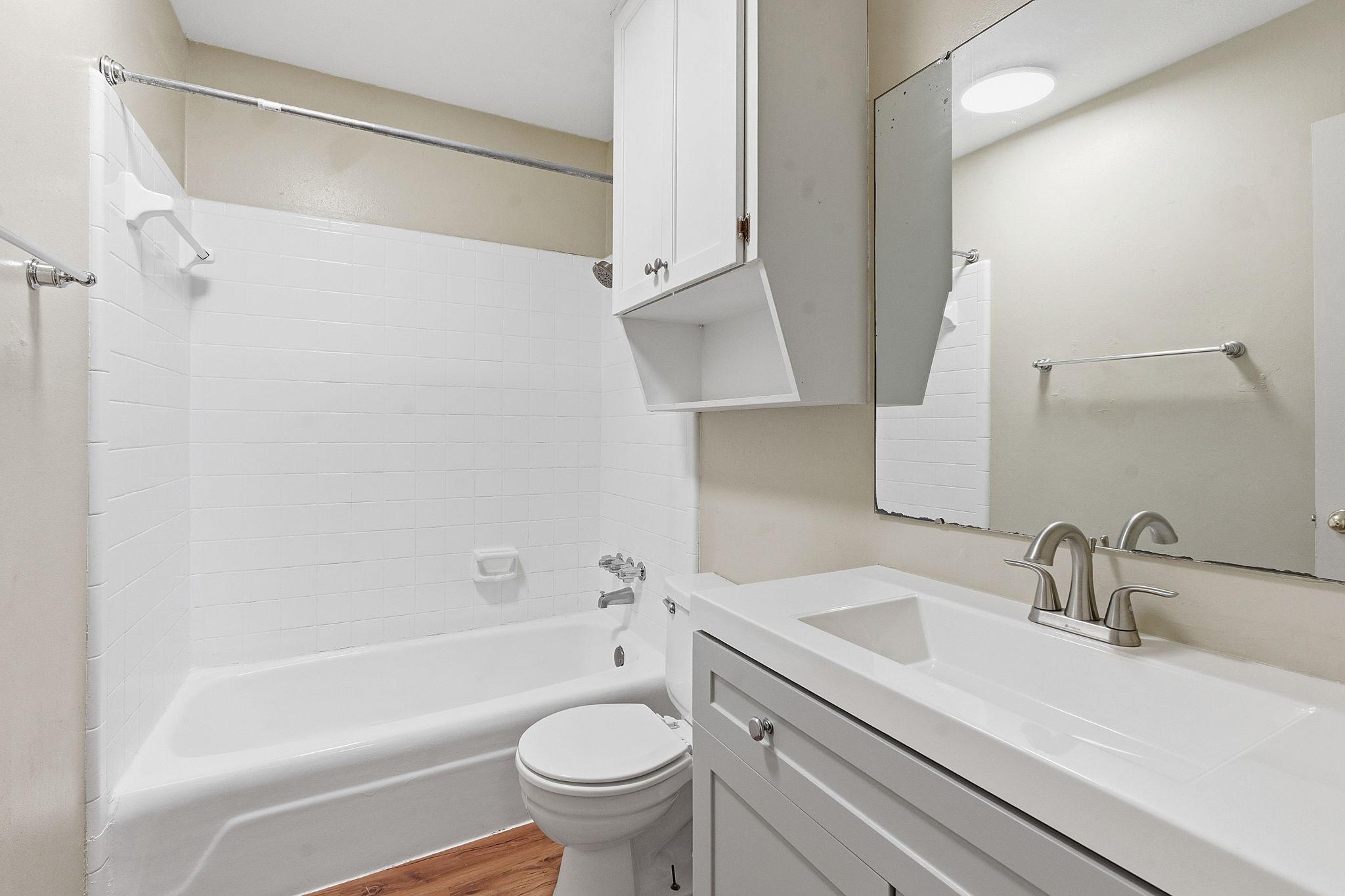 8809 Dawnridge Cir # 102, Austin, TX 78757