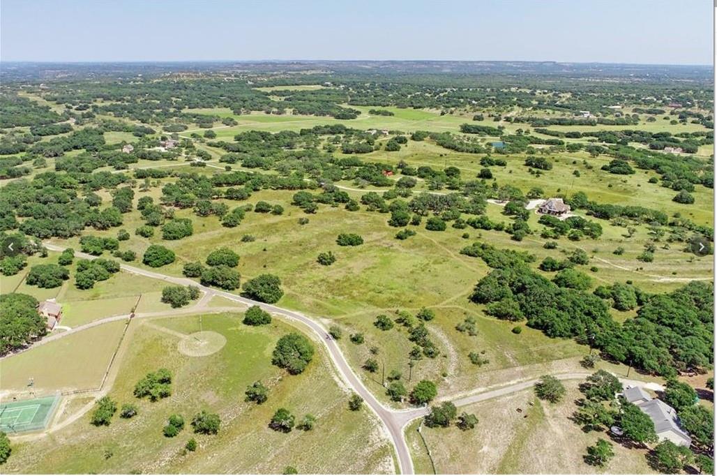 920 Crosswind Dr, Blanco, TX 78606