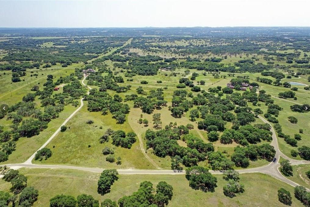 920 Crosswind Dr, Blanco, TX 78606