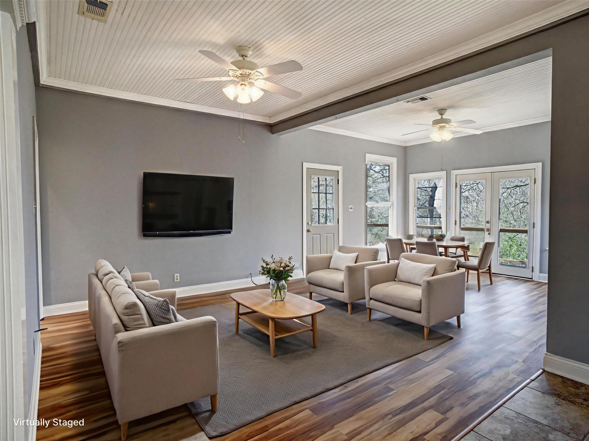 156 Clover Rd, Cedar Creek, TX 78612