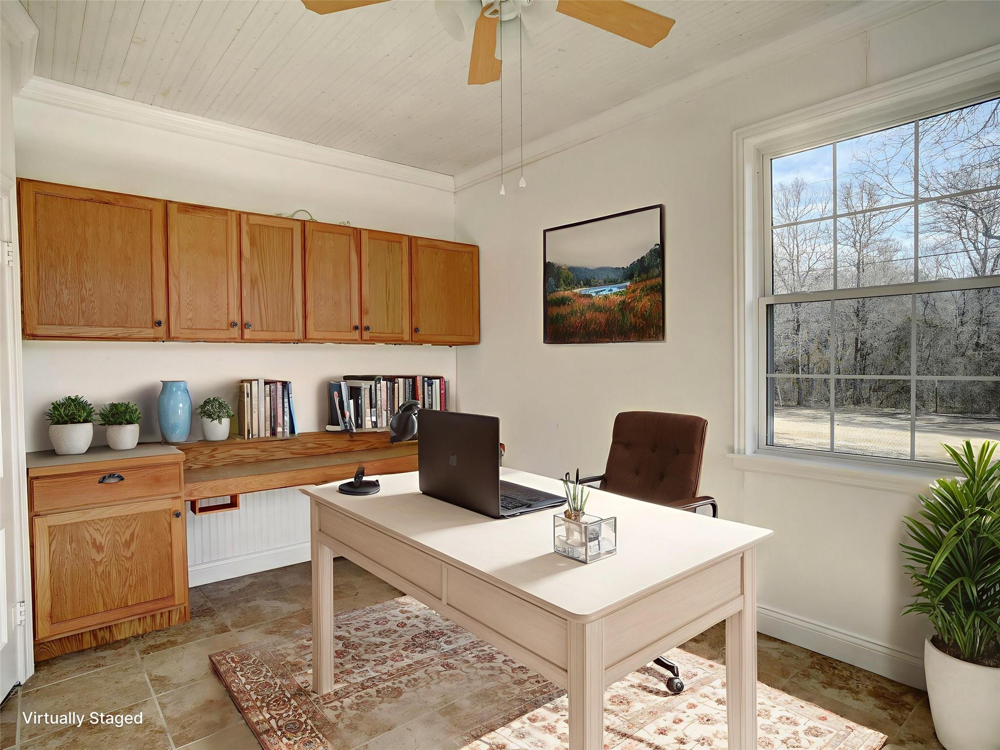 156 Clover Rd, Cedar Creek, TX 78612