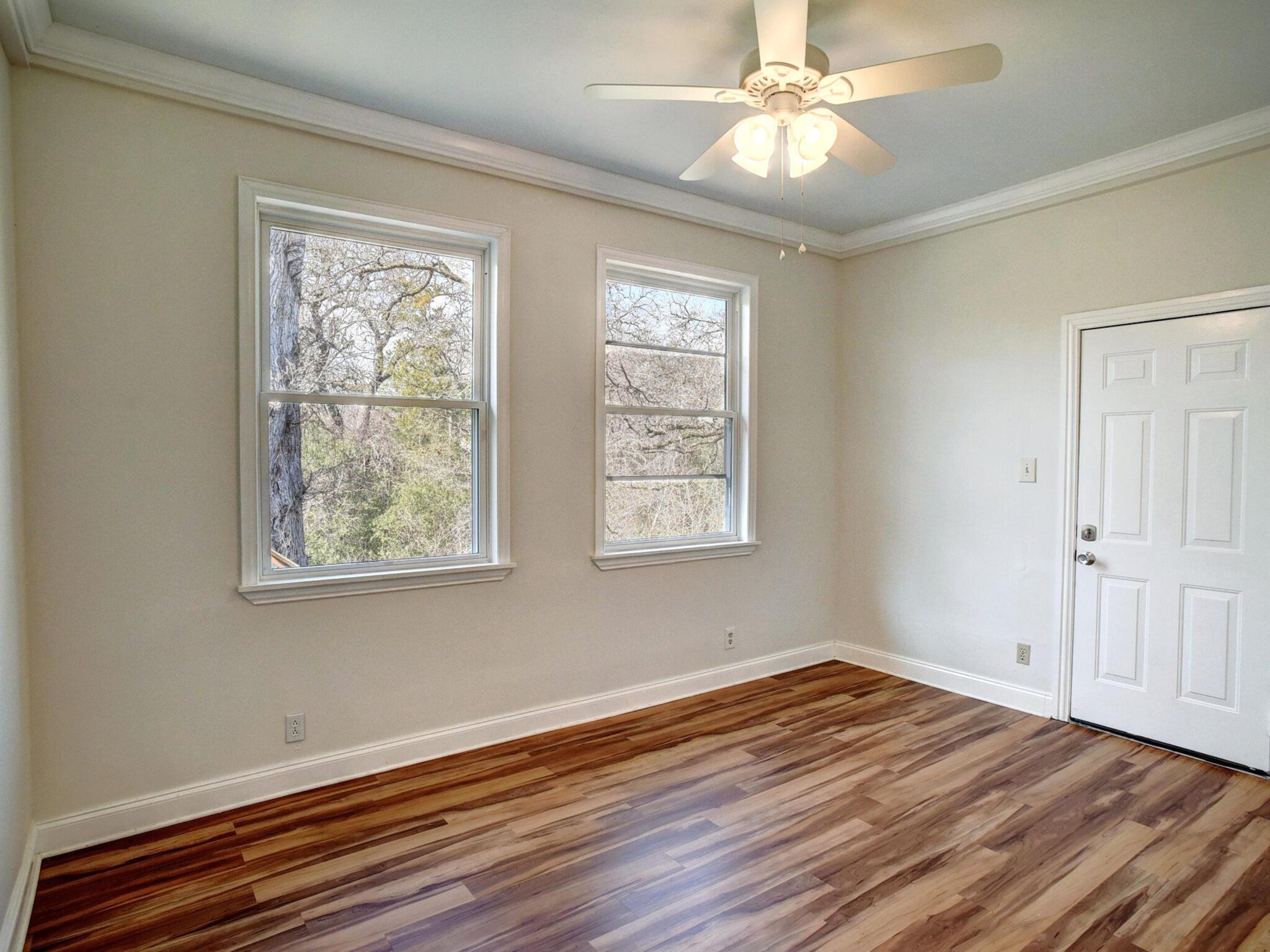 156 Clover Rd, Cedar Creek, TX 78612