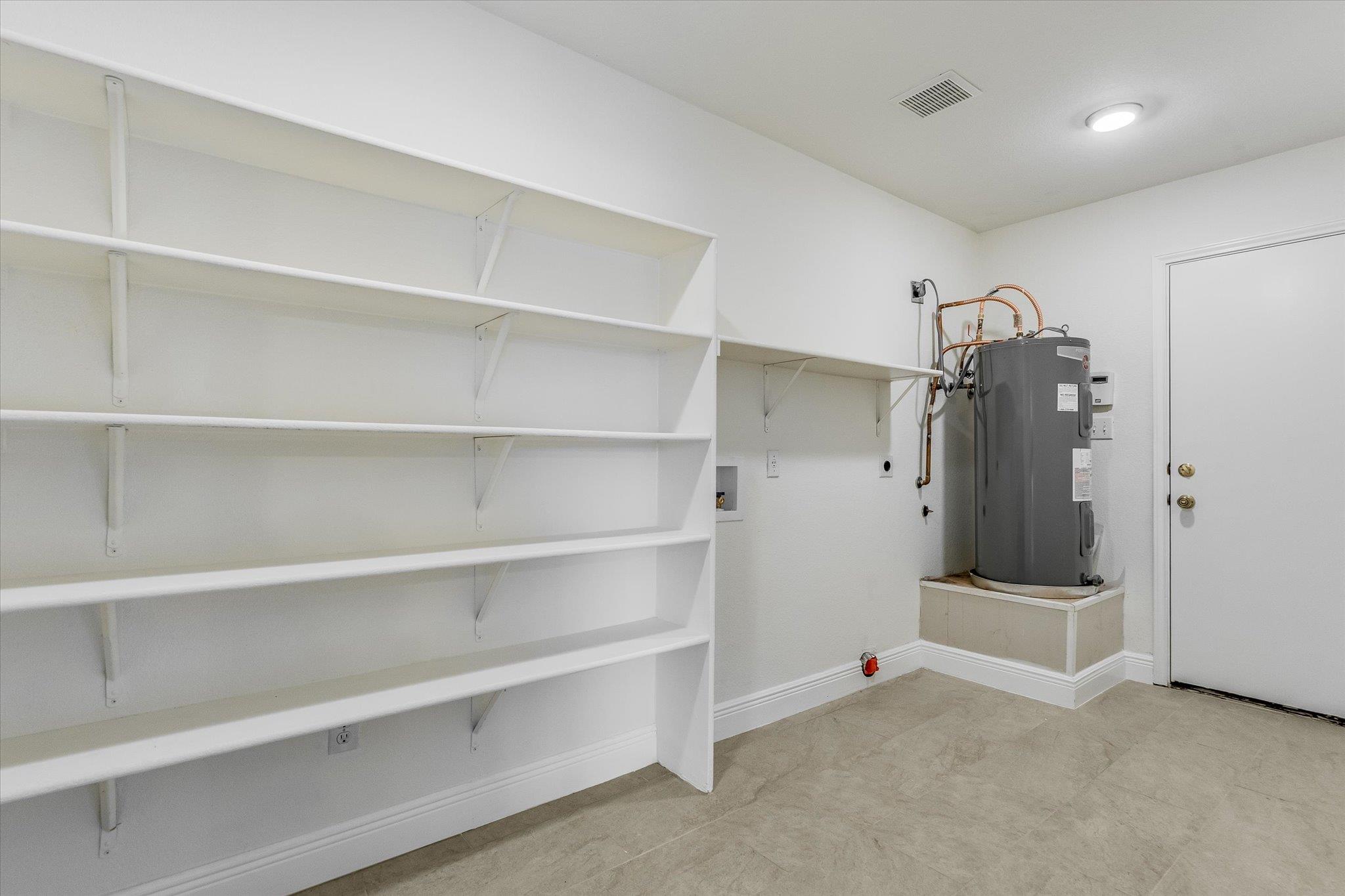 8121 Evadean Cir, Austin, TX 78745