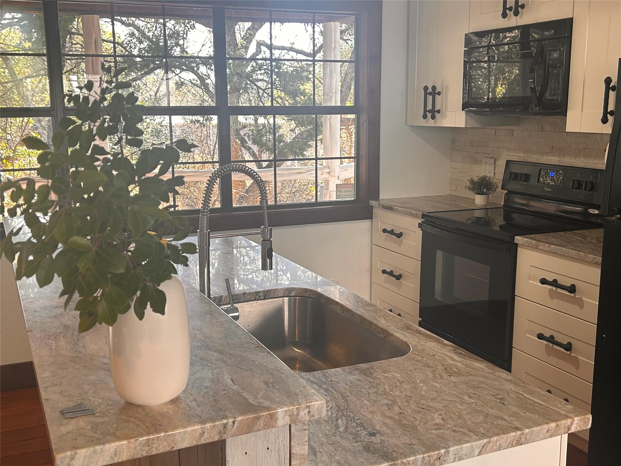 15104 Texas St, Austin, TX 78734