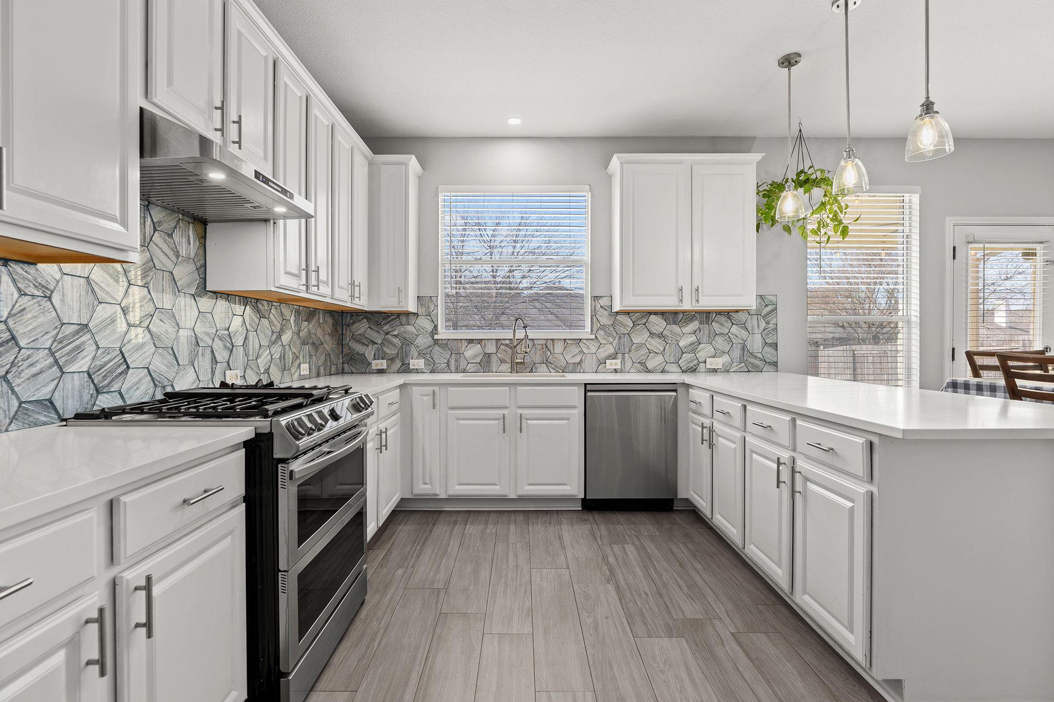 4108 Meadow Bluff Way, Round Rock, TX 78665