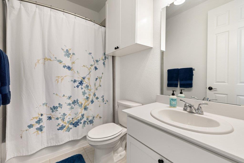 150 Seattle Slew Dr, Jarrell, TX 76537