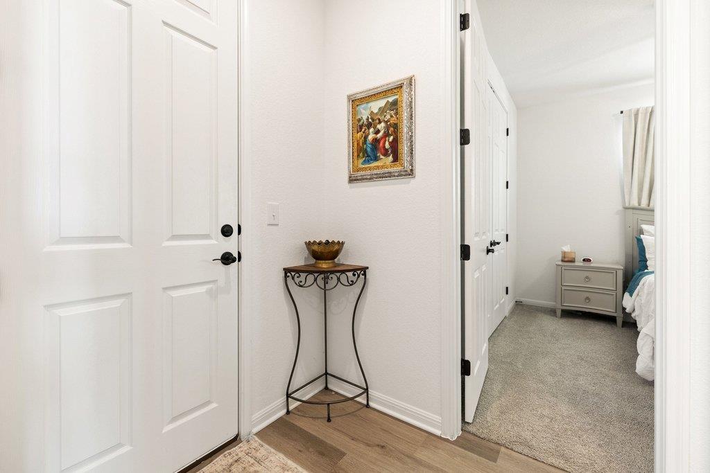 150 Seattle Slew Dr, Jarrell, TX 76537