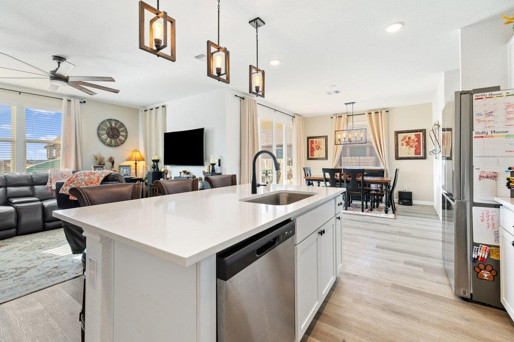 150 Seattle Slew Dr, Jarrell, TX 76537