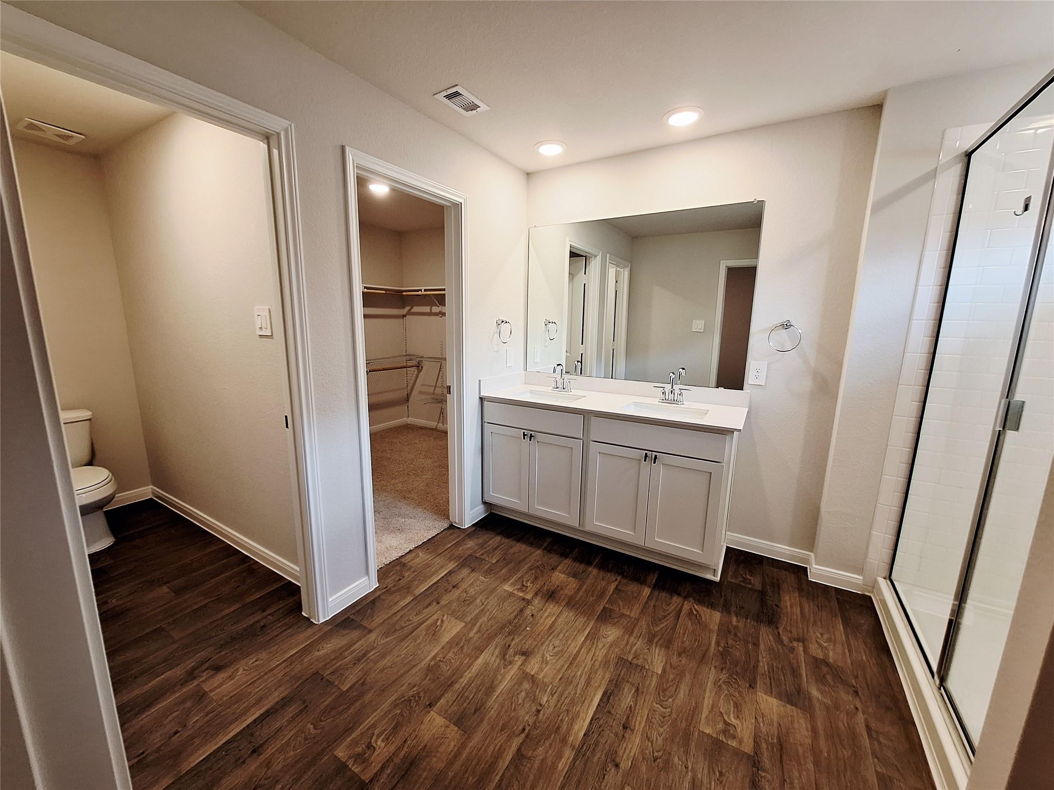 1327 Camden Ln Ln, Lockhart, TX 78644