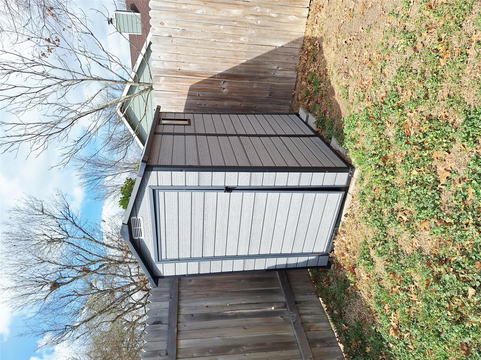 1327 Camden Ln Ln, Lockhart, TX 78644