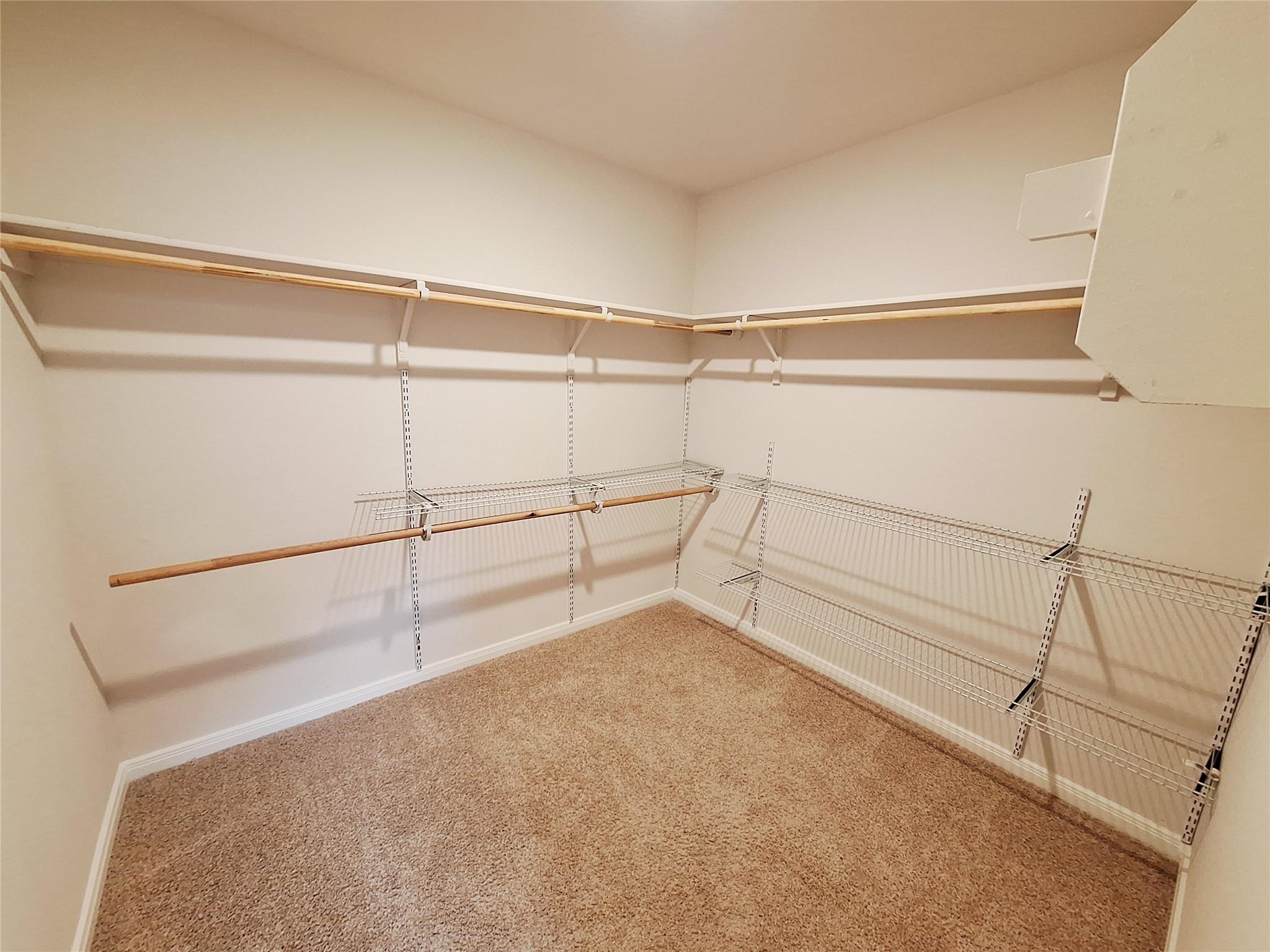 1327 Camden Ln Ln, Lockhart, TX 78644