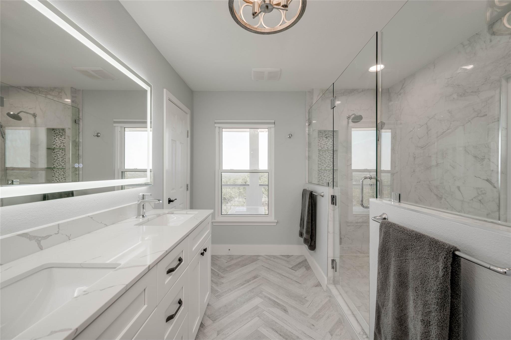 1805 Spring Valley Dr, Dripping Springs, TX 78620