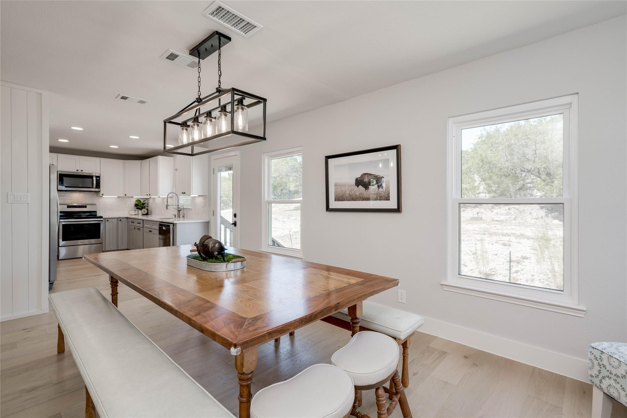 1805 Spring Valley Dr, Dripping Springs, TX 78620