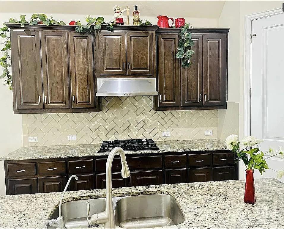 616 Garner Park Dr, Georgetown, TX 78628