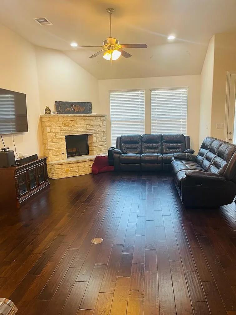 616 Garner Park Dr, Georgetown, TX 78628