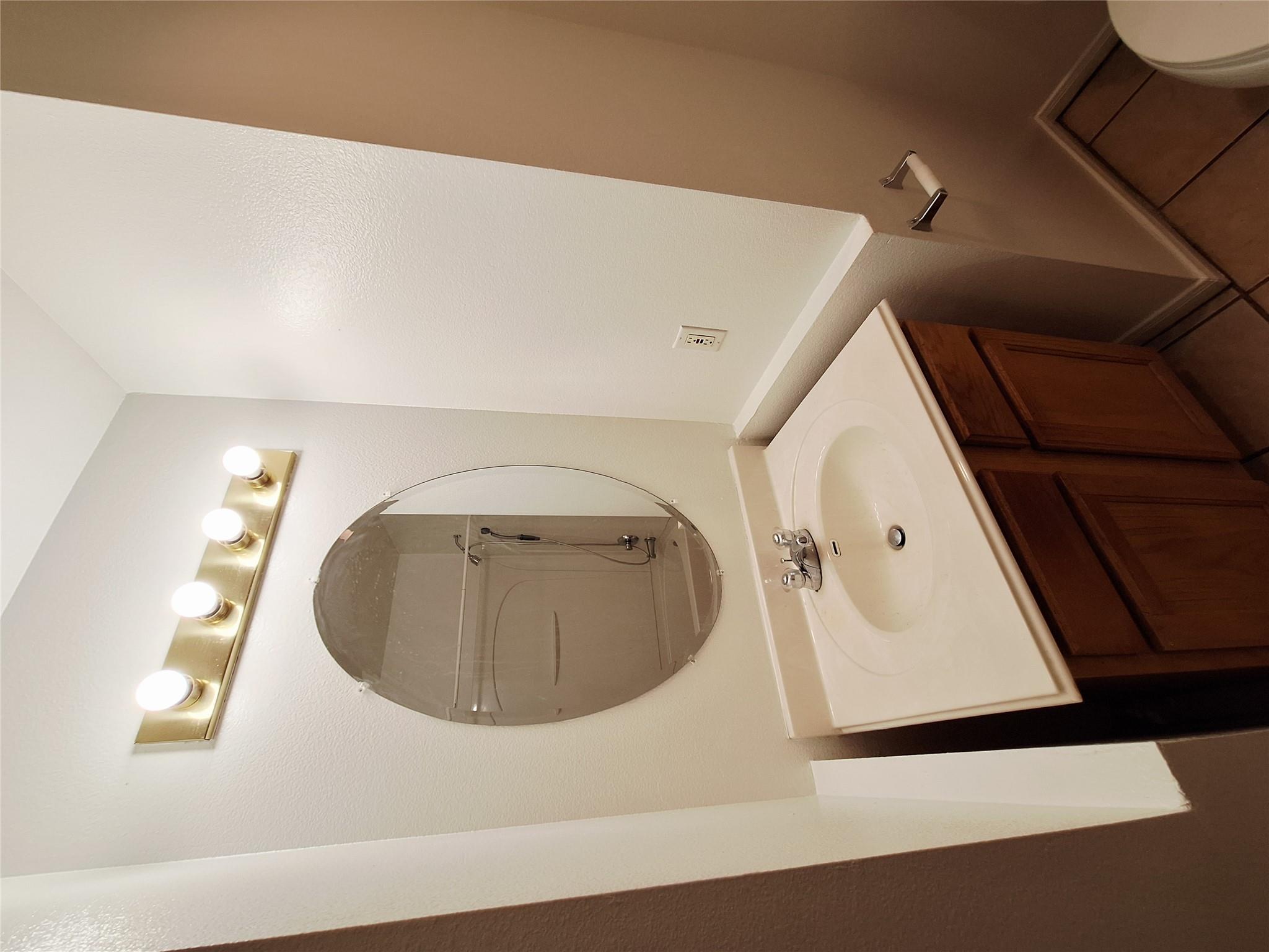 1408 Perez St # A, Austin, TX 78721