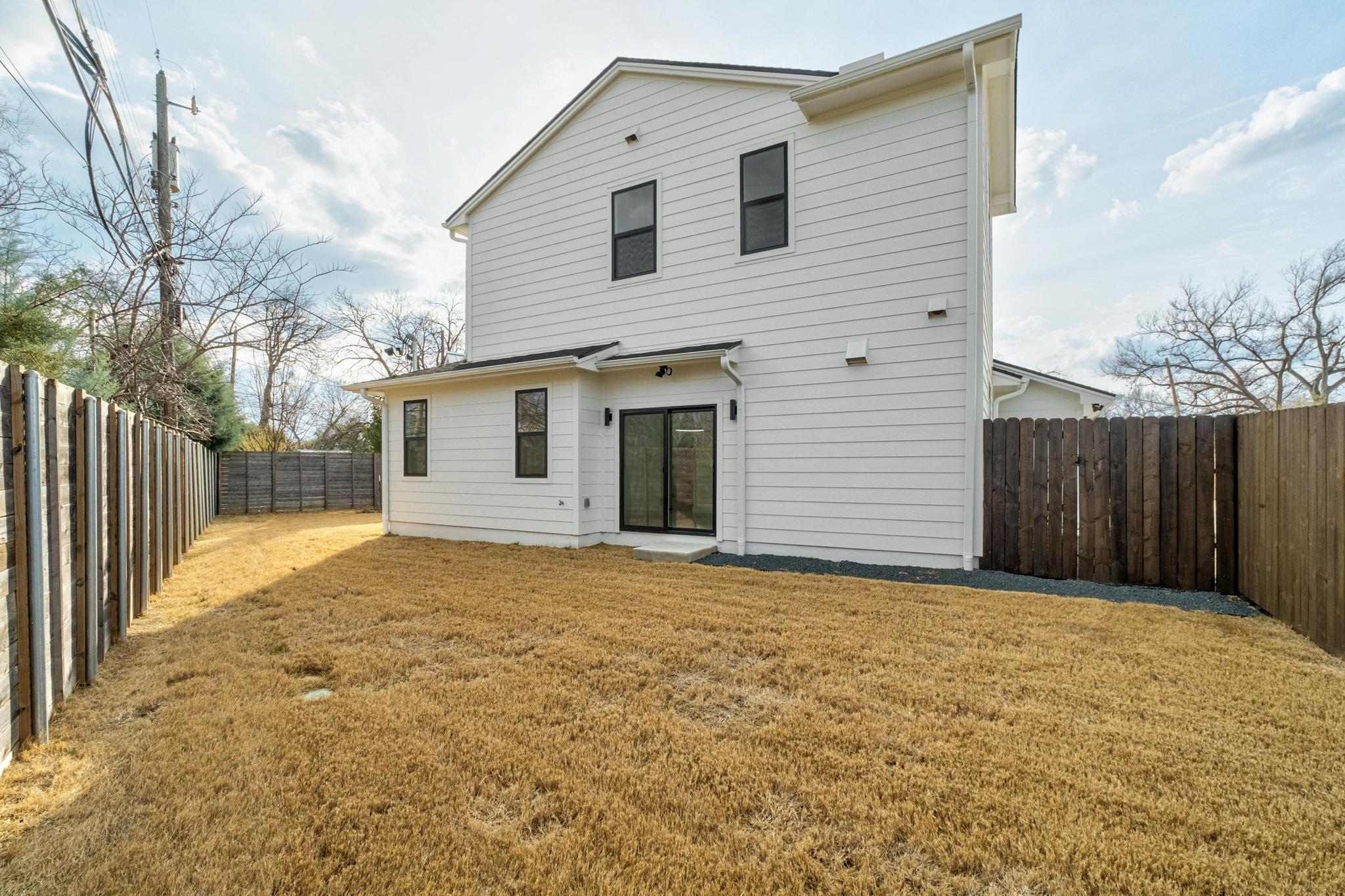 1500 Sylvan Glade # 2B, Austin, TX 78745