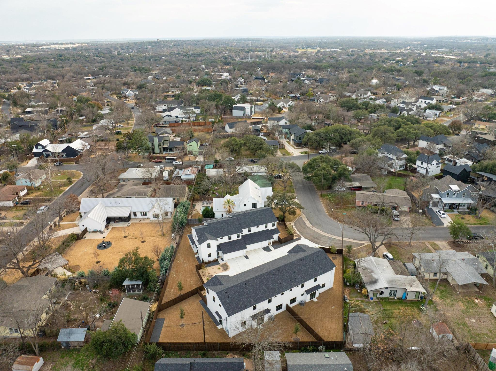 1500 Sylvan Glade # 2B, Austin, TX 78745