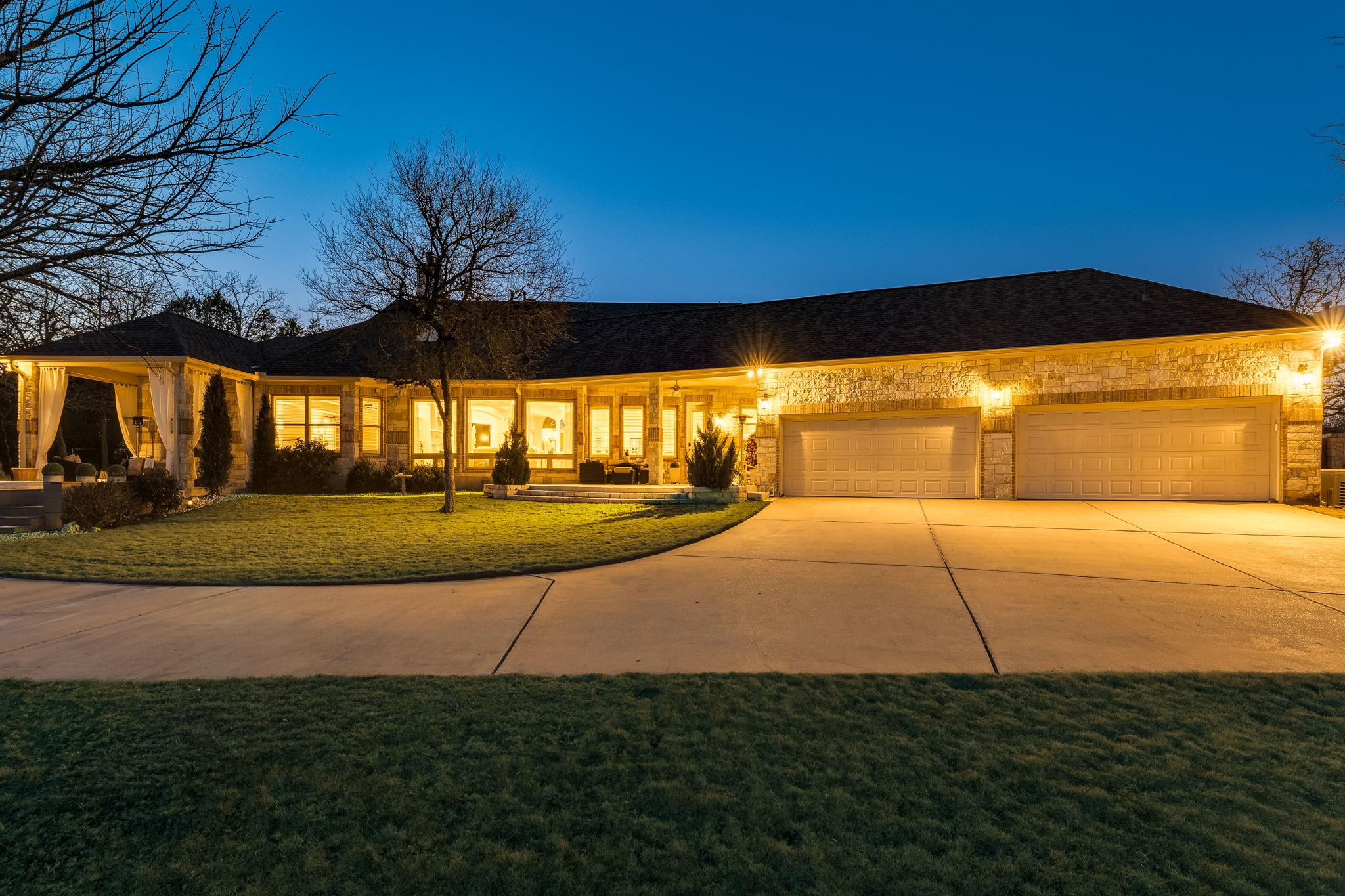 105 Old Settlers Dr, Bastrop, TX 78602