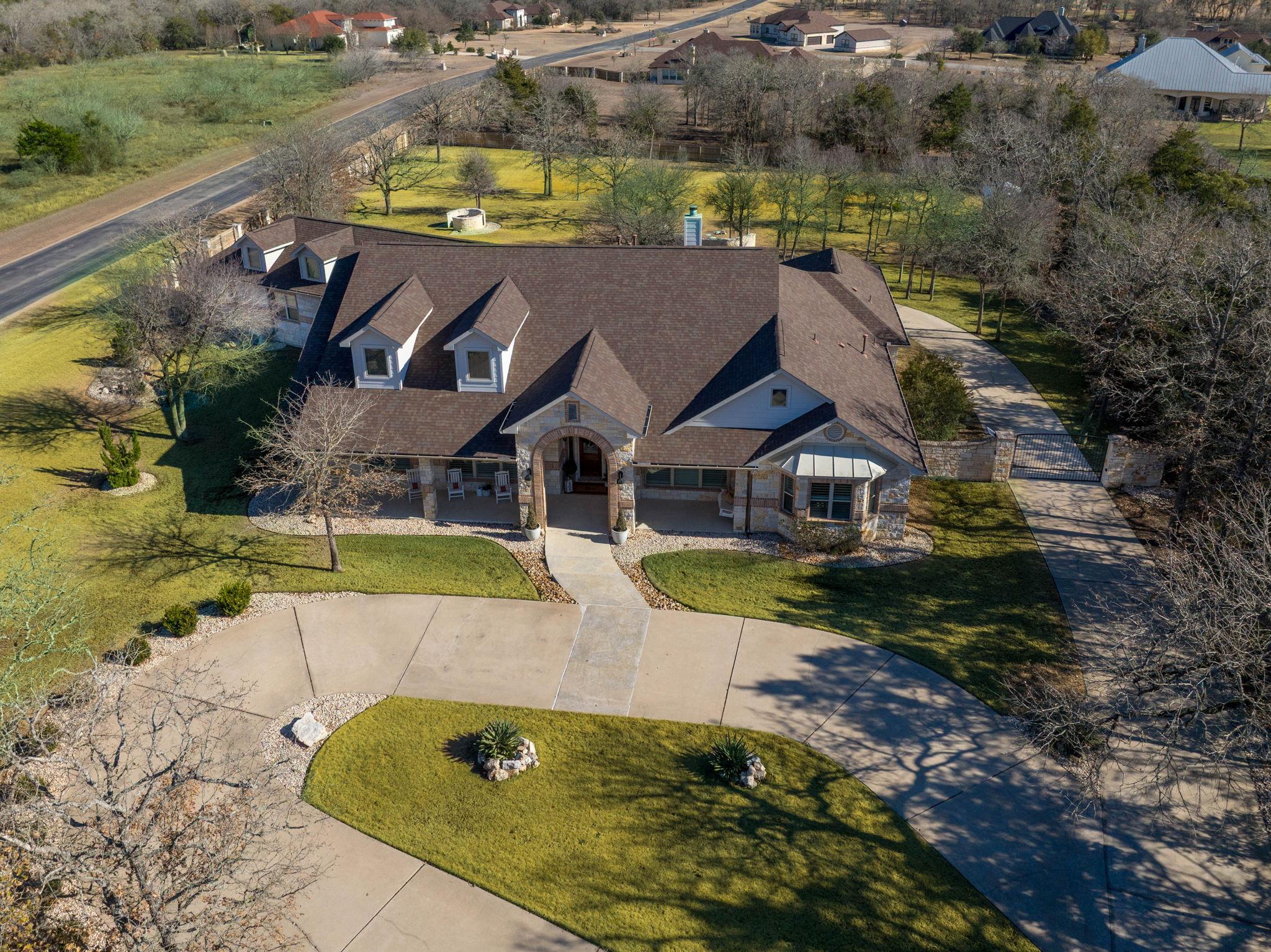 105 Old Settlers Dr, Bastrop, TX 78602