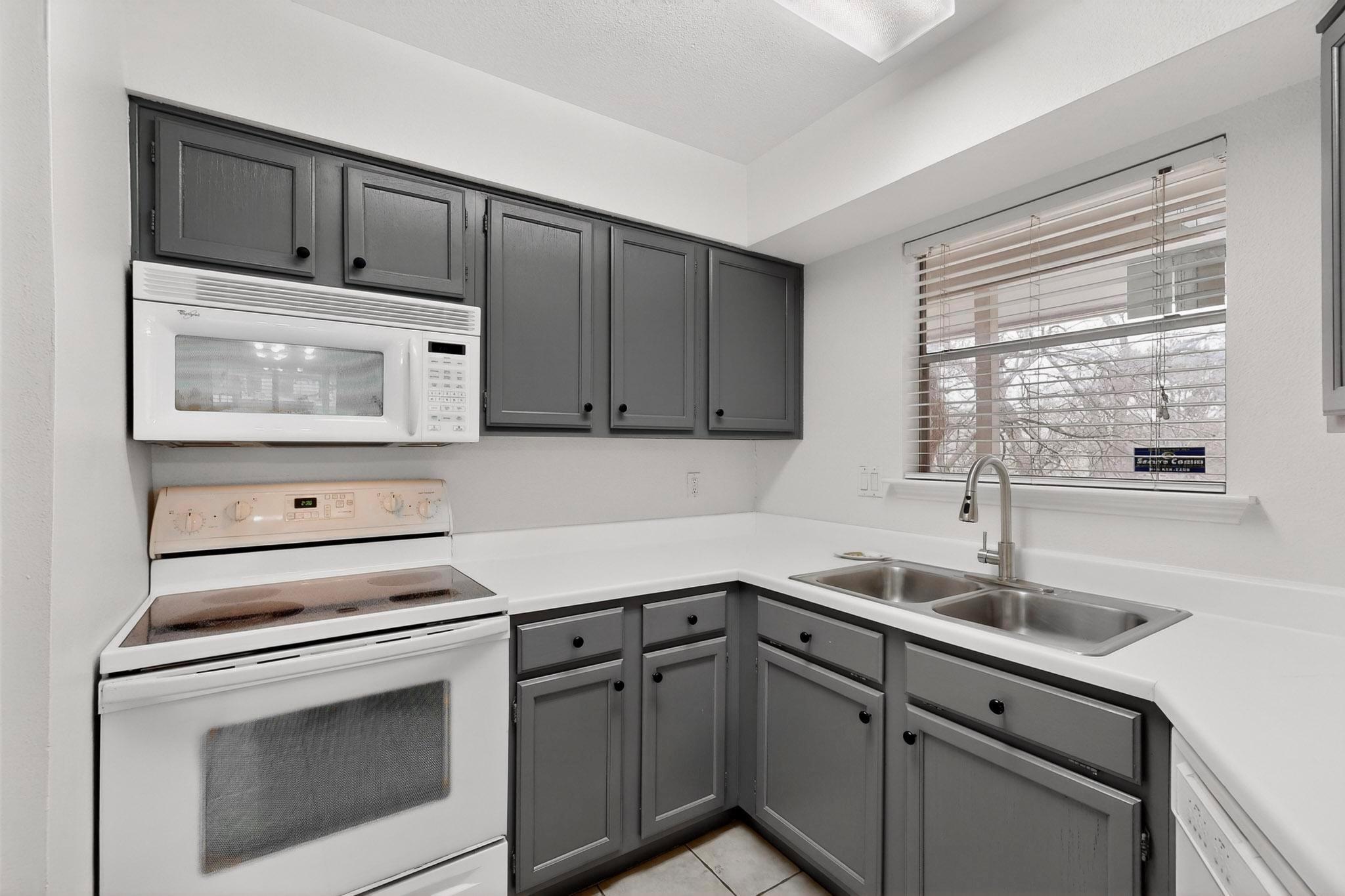 2450 Wickersham Ln # 904, Austin, TX 78741