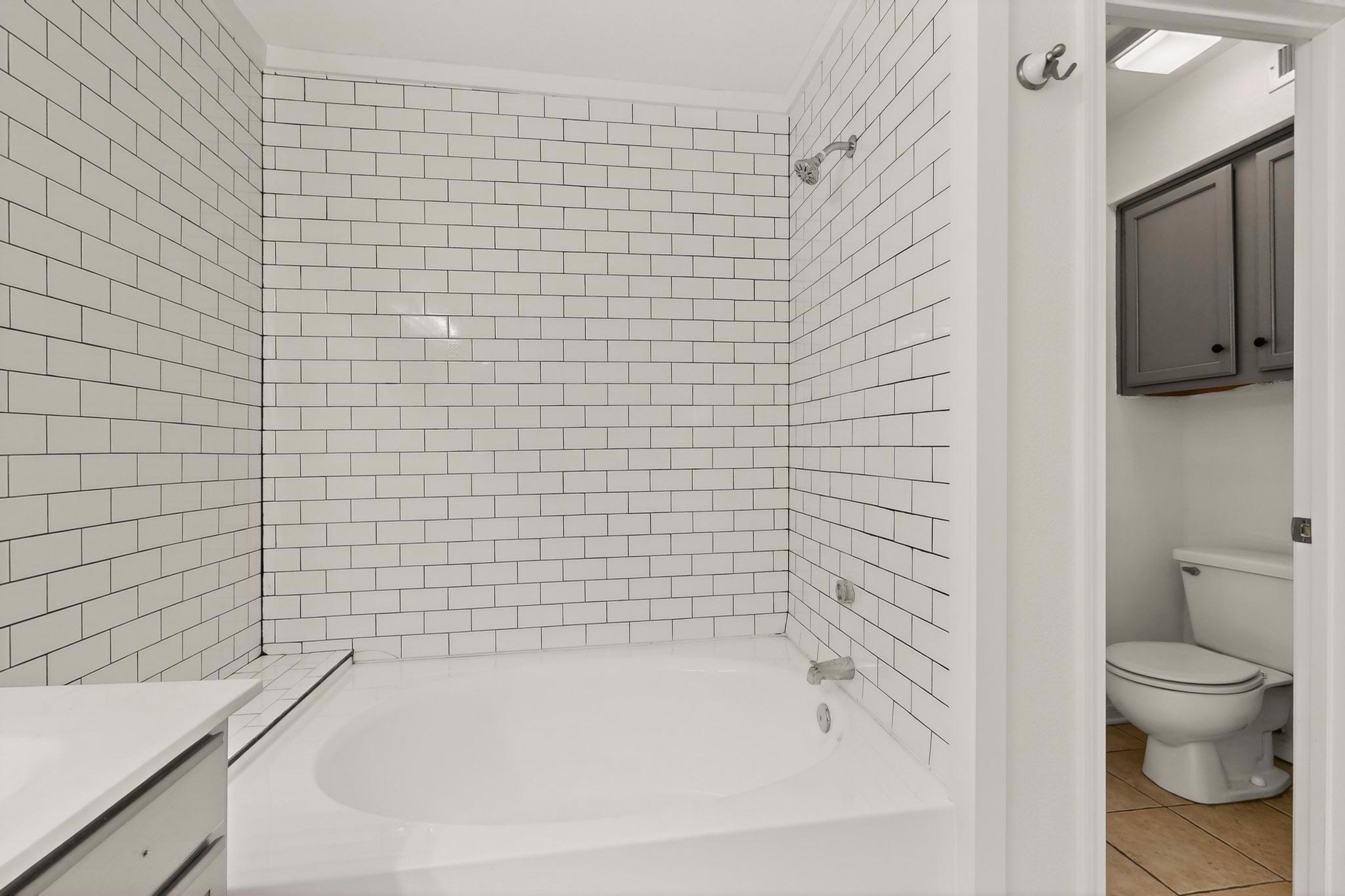 2450 Wickersham Ln # 904, Austin, TX 78741