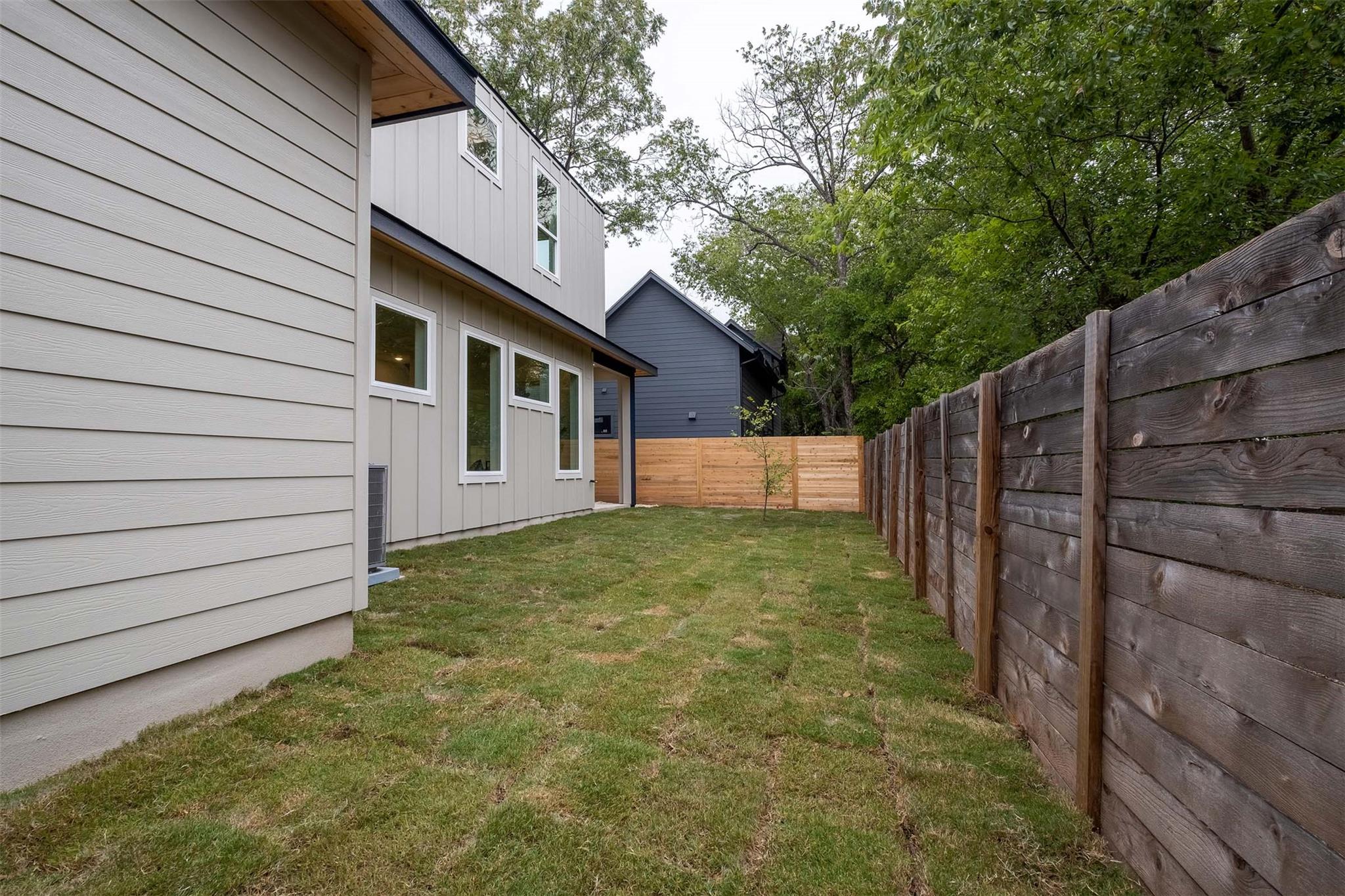 4513 S 3rd St # 2, Austin, TX 78745