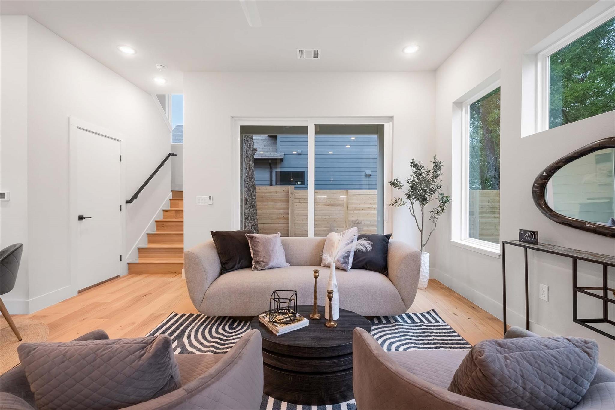 4513 S 3rd St # 2, Austin, TX 78745