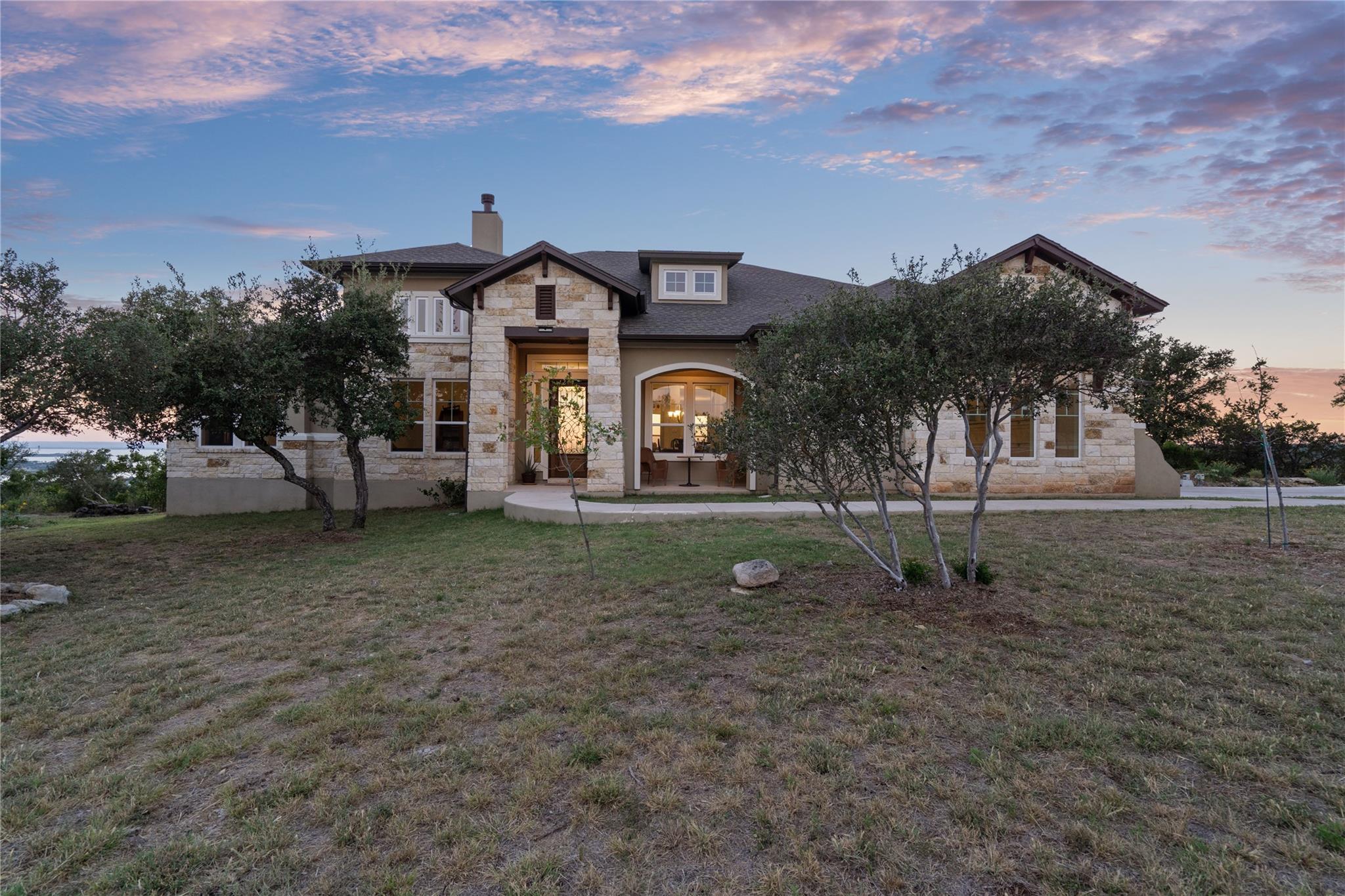 235 Chestnut Xing, Burnet, TX 78611