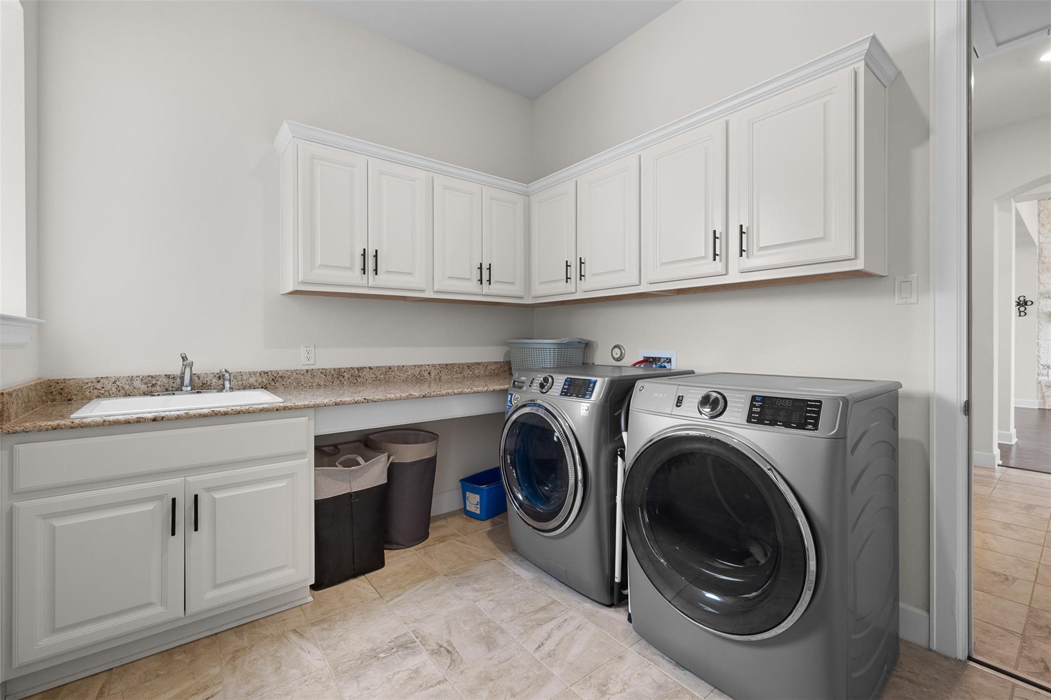 235 Chestnut Xing, Burnet, TX 78611